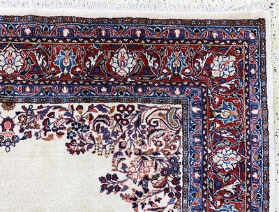 27128681f - Sarogh, Persien, Mitte 20.Jhd, Wolle auf Baumwolle, ca. 317 x 218 cm, EHZ: 2(flecken). ...
