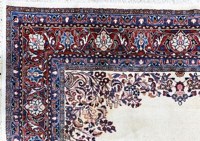 27128681g - Sarogh, Persien, Mitte 20.Jhd, Wolle auf Baumwolle, ca. 317 x 218 cm, EHZ: 2(flecken). ...