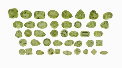 Image Lot loose bevelled peridots total approx. 26.27 ct, in different shapes, sizes and ...