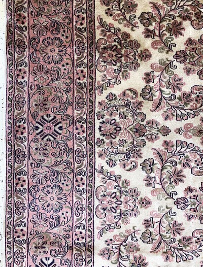 27128690c - Sarogh Kork fein, Indien, Ende 20.Jhd, Korkwolle auf Baumwolle, ca. 288 x 237 cm, EHZ: ...
