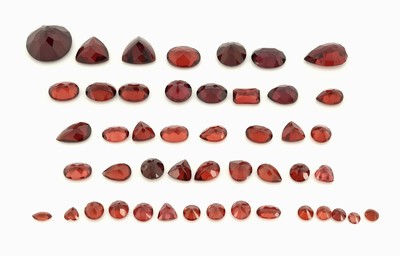 27128691a - Lot loose bevelled garnets total approx. 35.71 ct, different shapes, sizes and colour ...