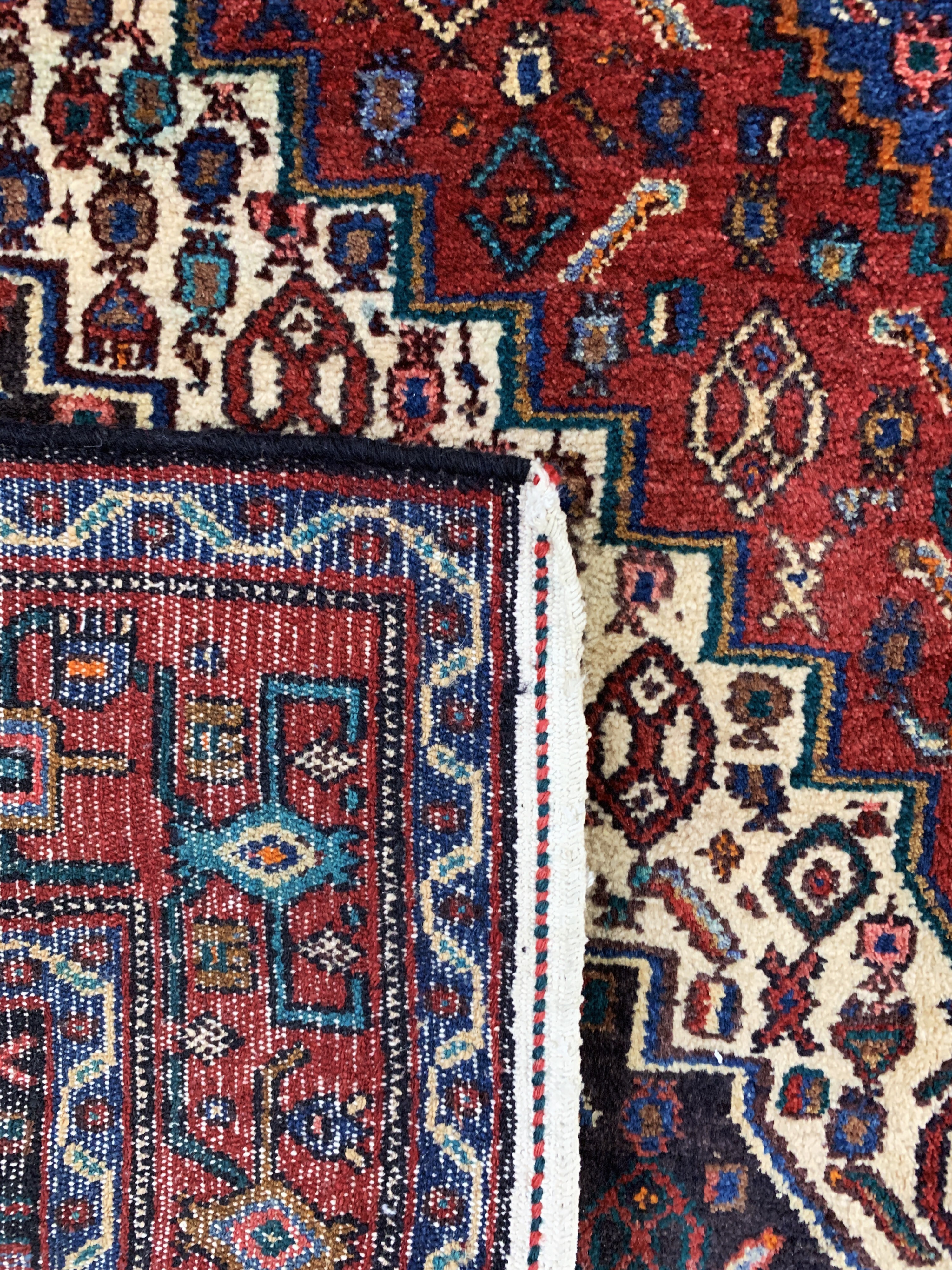 Detail d: Senneh, Persien, Ende 20.Jhd, Wolle auf Baumwolle, ca. 180 x 145 cm, EHZ: 2
