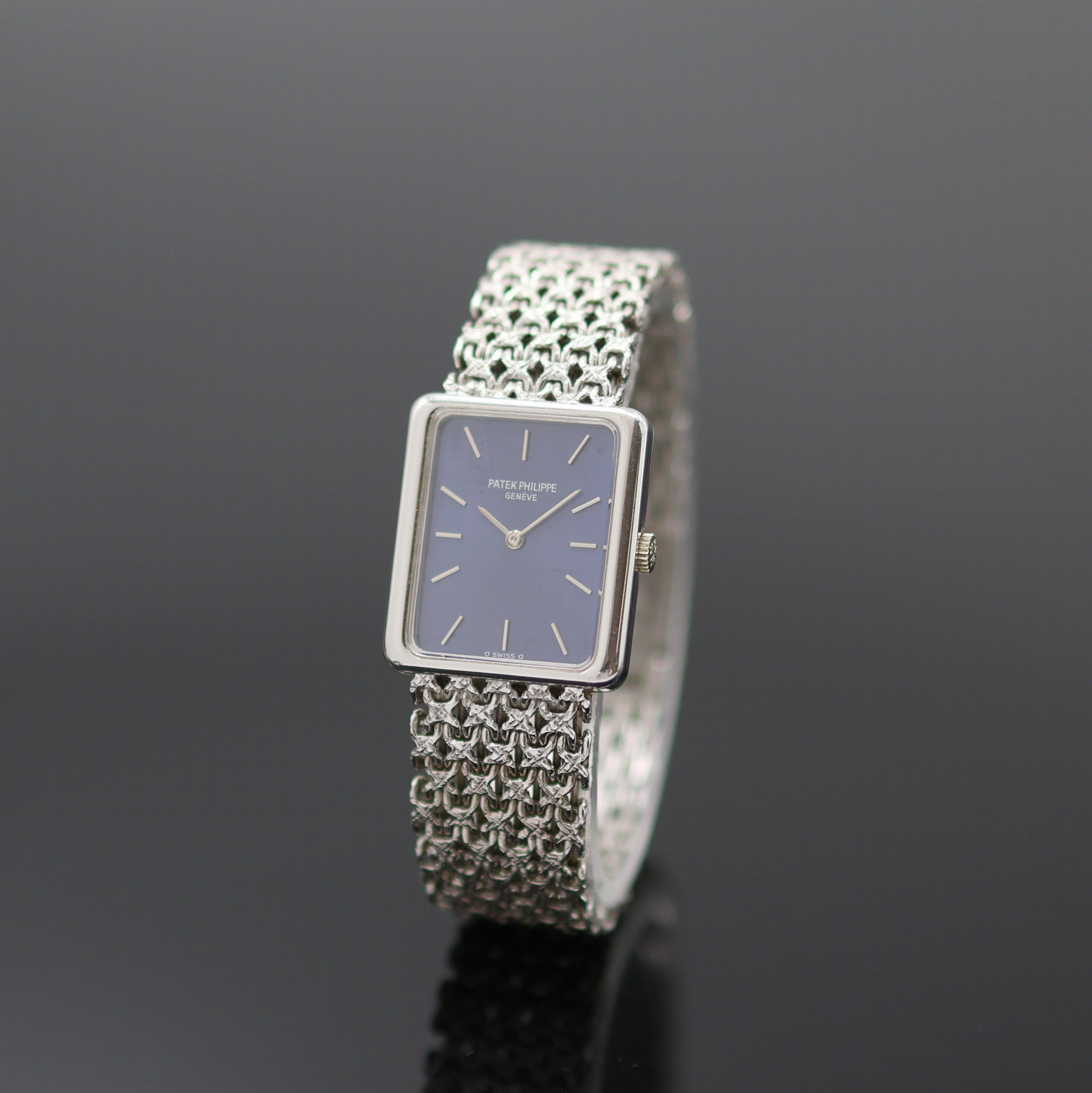 Image 27128735 - PATEK PHILIPPE rare 18k white gold ladies wristwatch reference 4224-3, Switzerland around ...