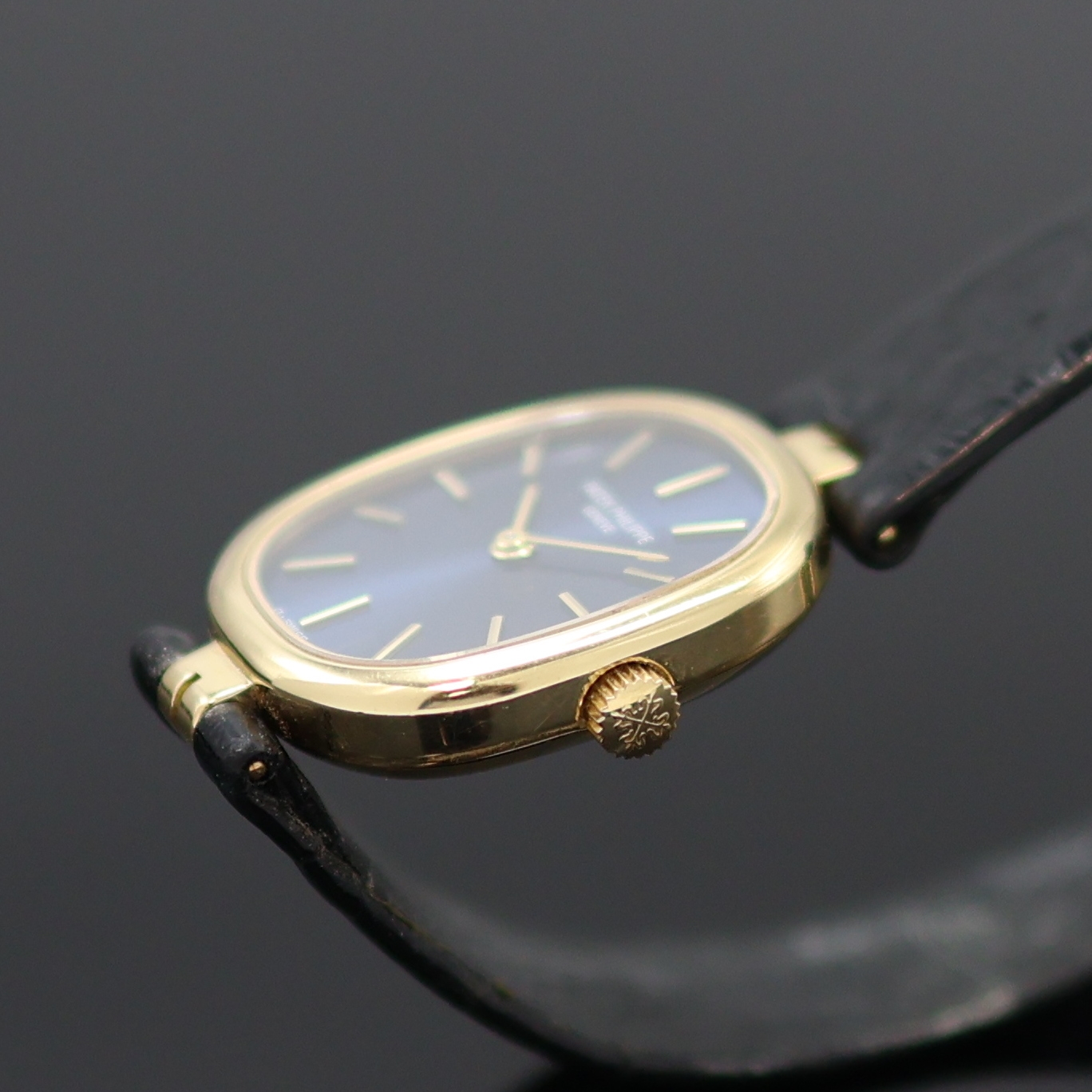 Detail b: PATEK PHILIPPE Ellipse d'Or Damenarmbanduhr in GG 750/000 Referenz 4564, Schweiz verk. lt. beil. Zertifikat 04/1991, Handaufzug, Lederband m. ...