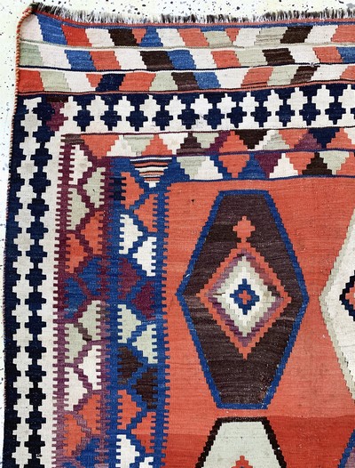27128726c - Ghaschgai Kelim, Persien, Anfang 20.Jhd, Wolle auf Wolle, ca. 220 x 145 cm, EHZ: 2 ...