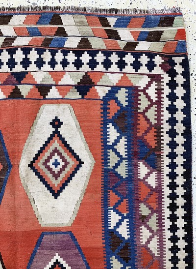 27128726d - Ghaschgai Kelim, Persien, Anfang 20.Jhd, Wolle auf Wolle, ca. 220 x 145 cm, EHZ: 2 ...