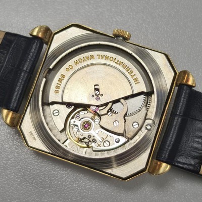 27128730f - IWC quadratische Armbanduhr in GG 750/000, Schweiz um 1952, Automatik, Boden aufgedr., ...