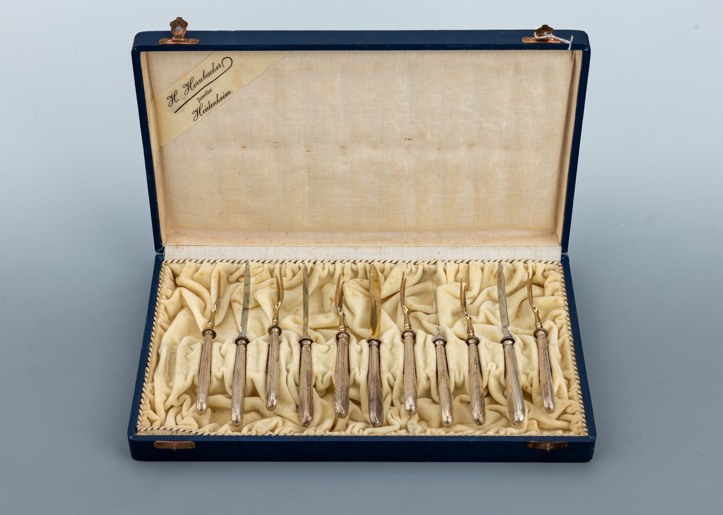 Image 27128869 - Obstbesteck, deutsch, um 1890-1900, 800er Silber, Griffe mit neoklassizistischem Dekor, ...