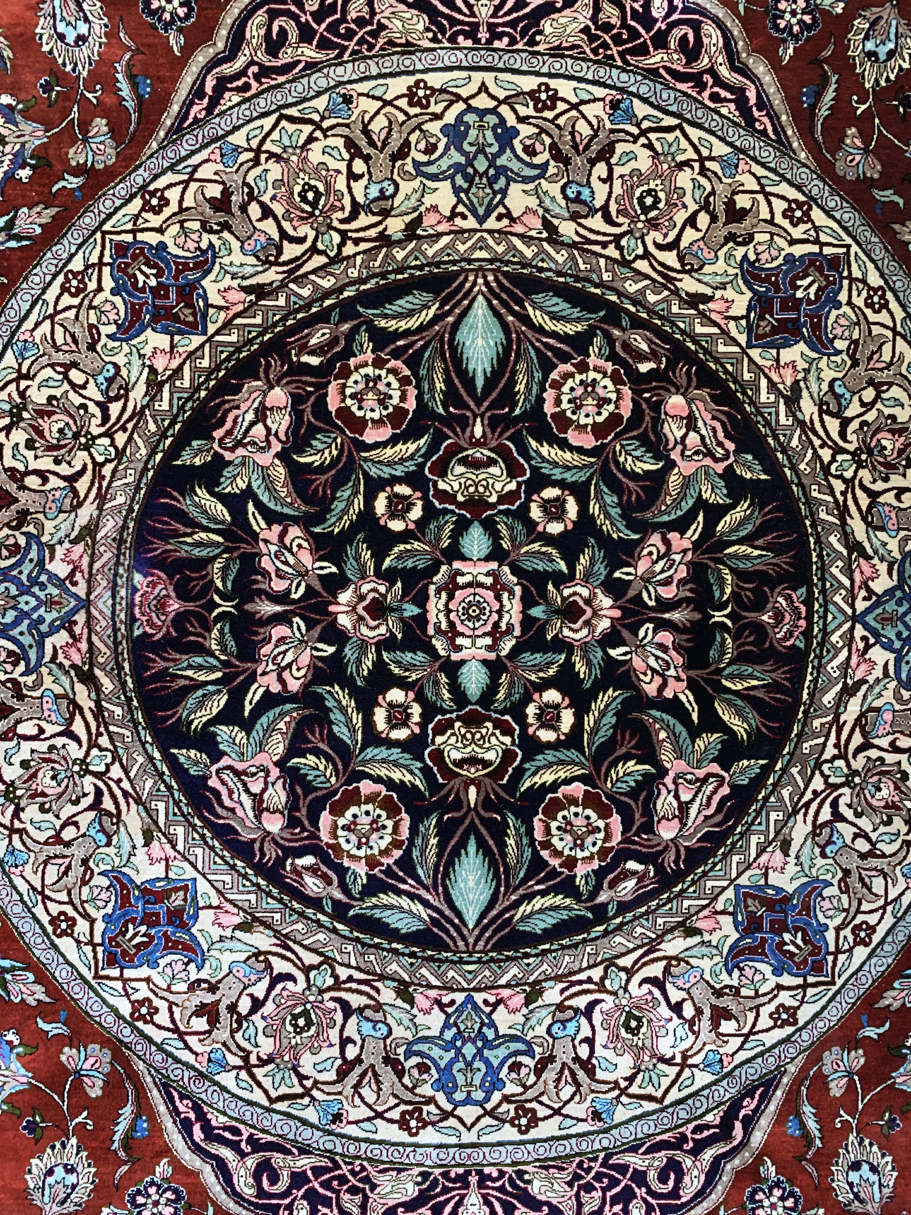 Detail d: Ghom Seide fein sign.(Ahmadi), Persien, Mitte 20.Jhd., reine Naturseide, ca. 306 x 200 cmca. 1,0 Mio. Kn/qm, EHZ: 2