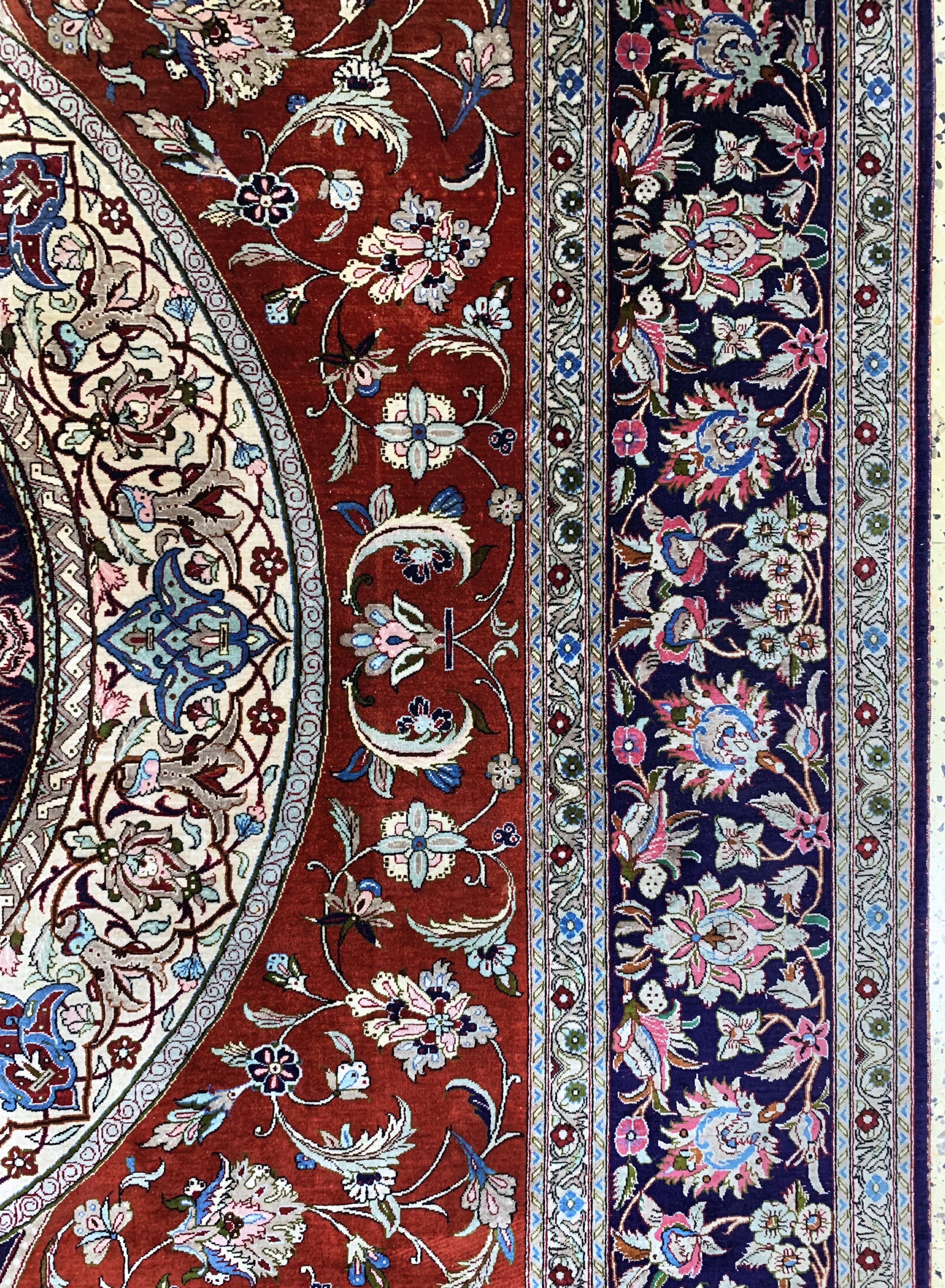 Detail e: Ghom Seide fein sign.(Ahmadi), Persien, Mitte 20.Jhd., reine Naturseide, ca. 306 x 200 cmca. 1,0 Mio. Kn/qm, EHZ: 2
