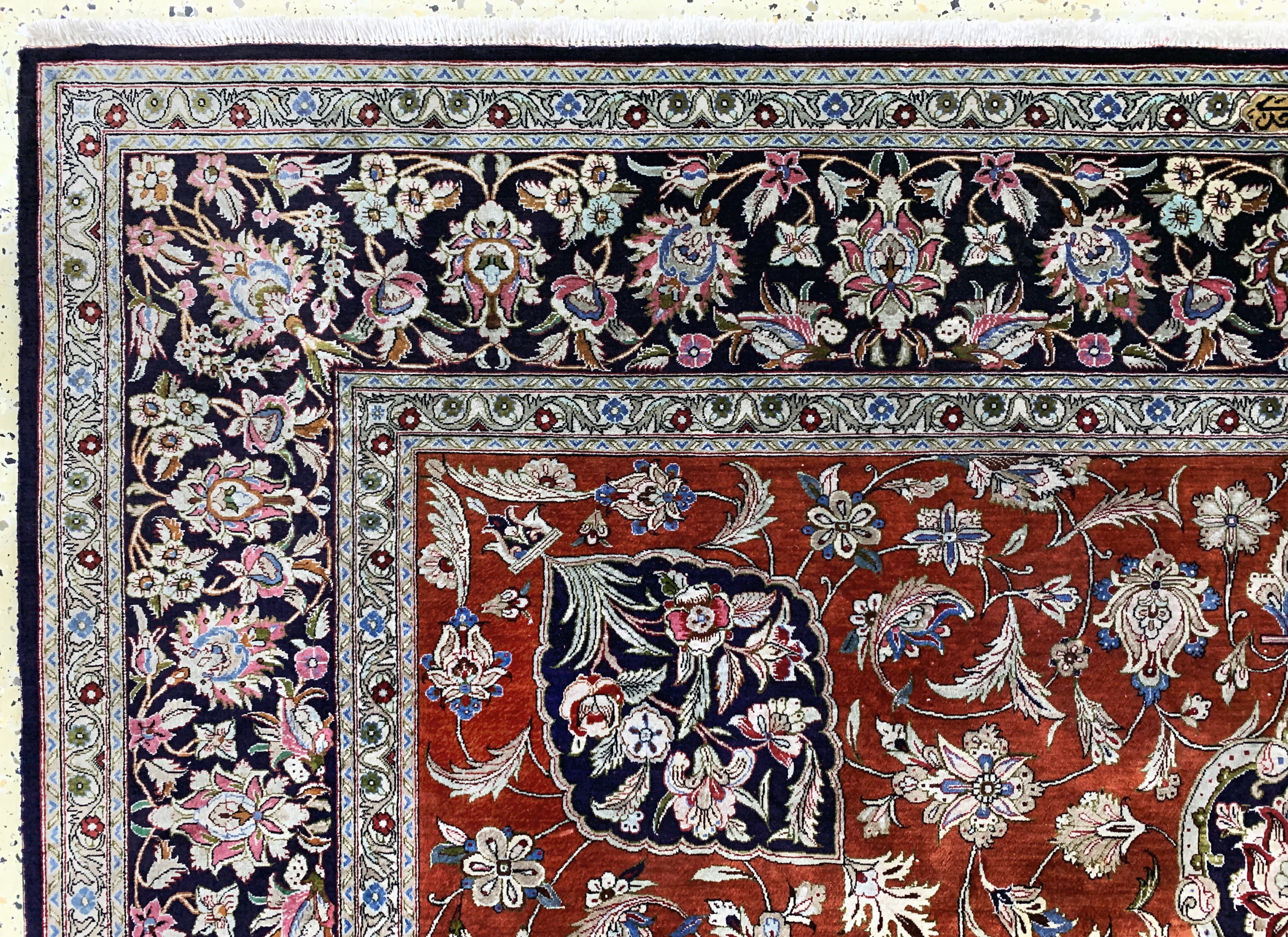 Detail g: Ghom Seide fein sign.(Ahmadi), Persien, Mitte 20.Jhd., reine Naturseide, ca. 306 x 200 cmca. 1,0 Mio. Kn/qm, EHZ: 2