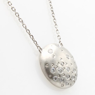 27128872a - Collier mit Brillanten, WG 750/000, z.T. matt., Brill. verstreut gef. zus. ca. 0.95 ct ...