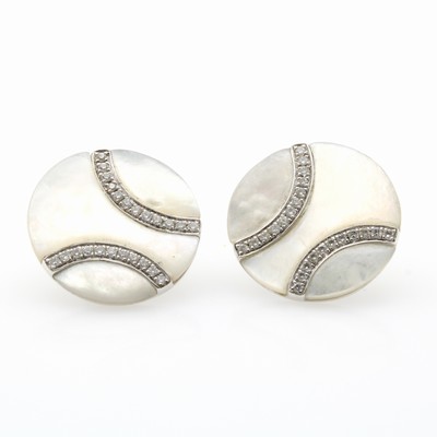 Image Paar Ohrstecker mit Brillanten, WG 750/000, Brill. zus. ca. 0.18 ct feines Weiß/vs ...