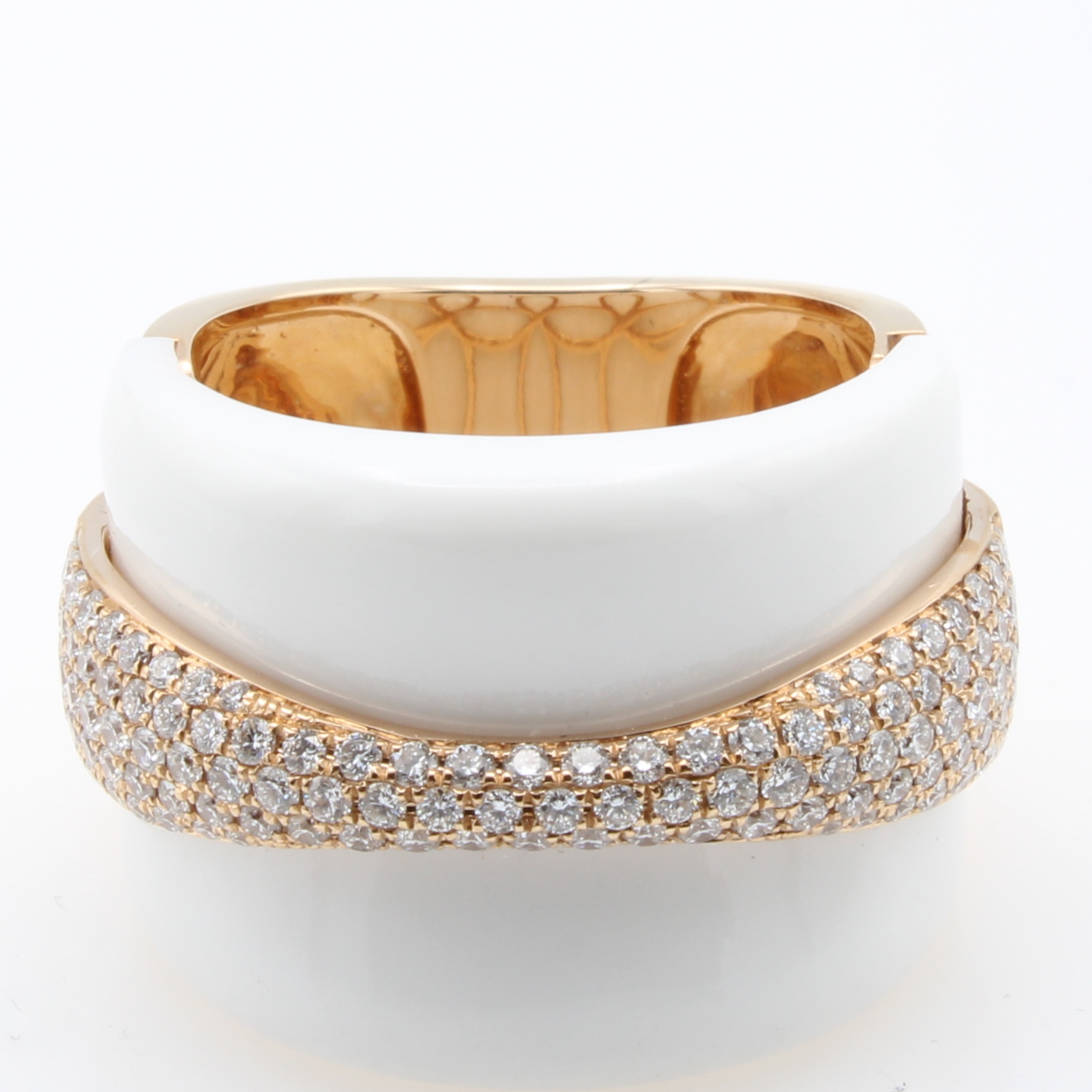 Image 27128955 - Ring mit Achat und Brillanten, RG 750/000, weißer Achat ca. 17.8 ct, 118 Brill. zus. ...