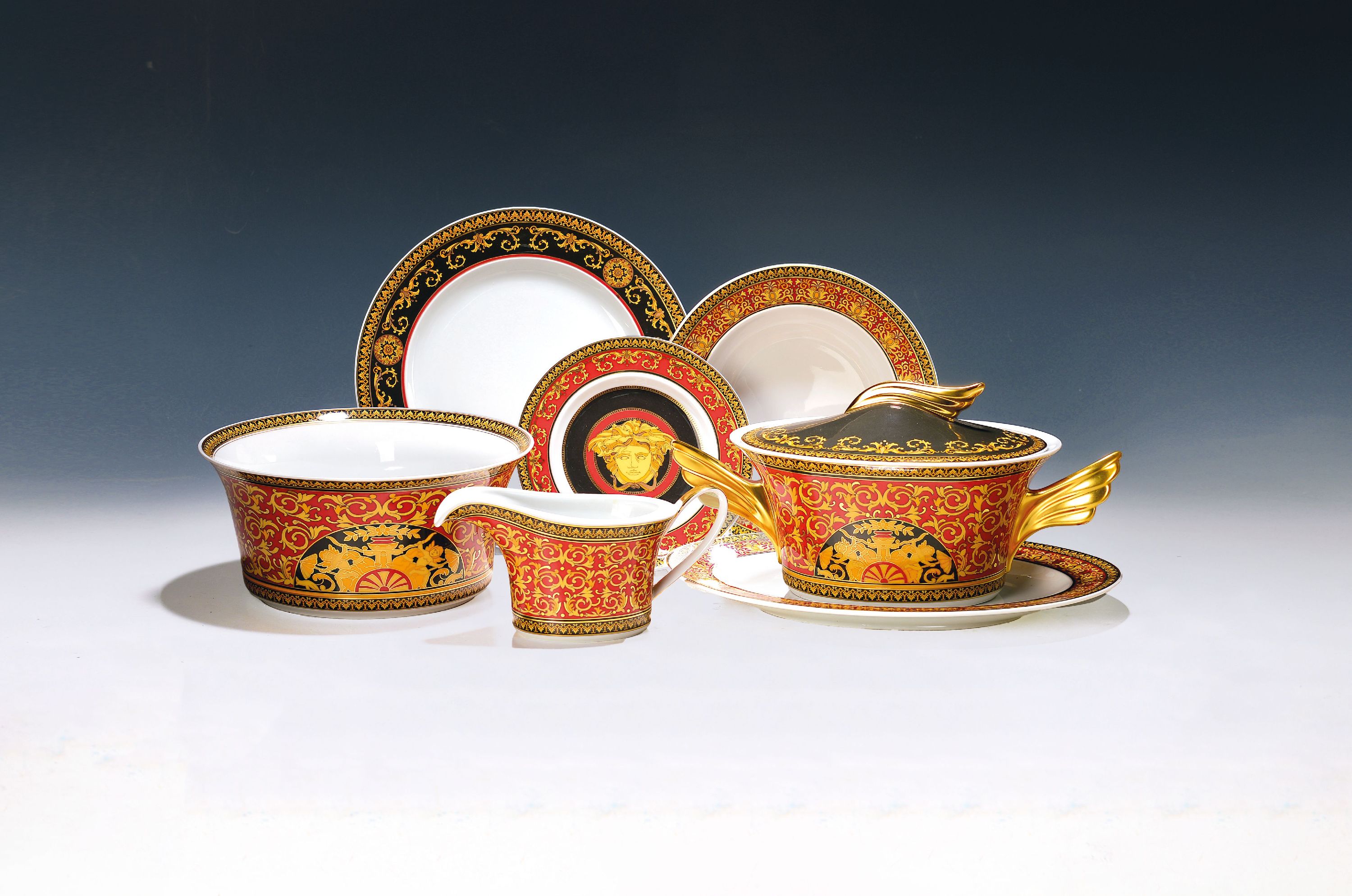 Image 27130018 - Speiseservice für 6 Personen, Rosenthal, Entwurf Gianni Versace, Modell Medusa, ...