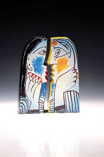 27130024k - 2 Vasen, Goebel, aus der Serie Hommage Collection to Pablo Picasso, Feinsteingut, H. j ...