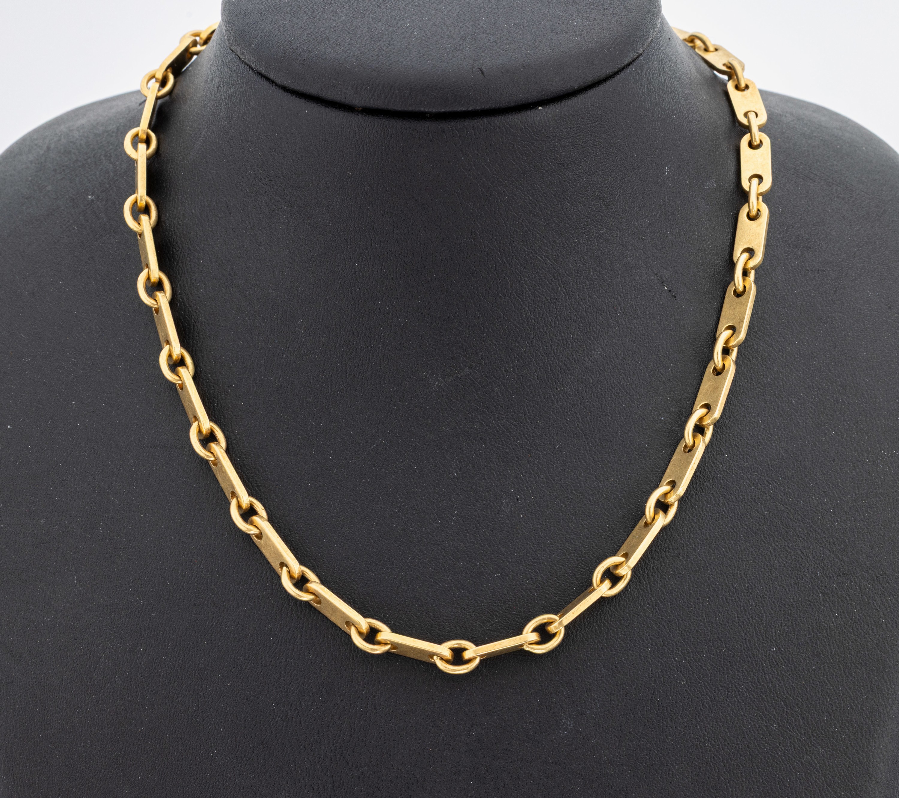 Image 27130253 - 18 kt Gold Collier, GG 750/000, ovale Platten mit Ösen verbunden, L. ca. 56 cm, ...