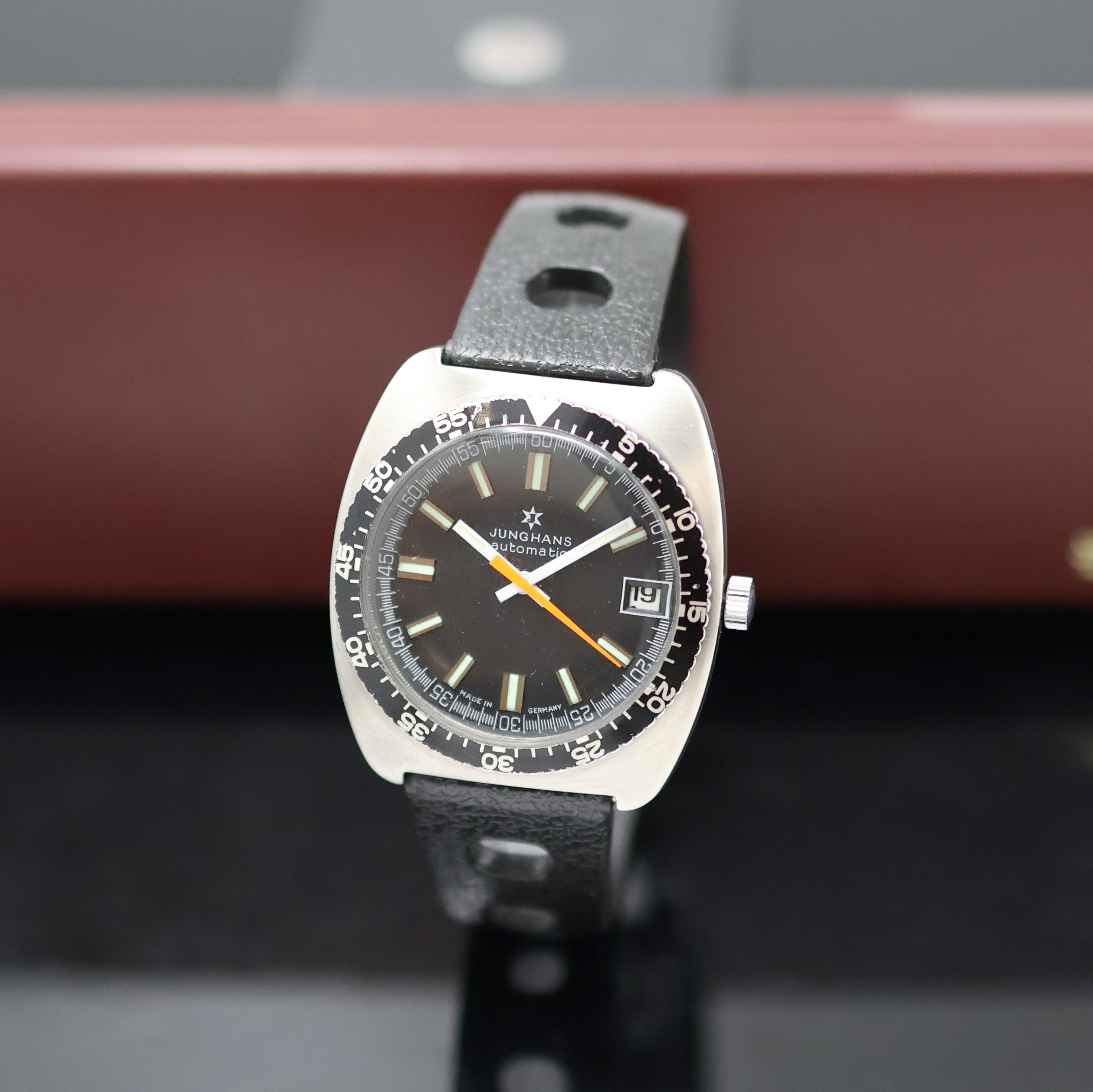 Image 27130271 - JUNGHANS Herrenarmbanduhr, Automatik, Deutschland 1975, Edelstahlgeh. inkl. Sport ...