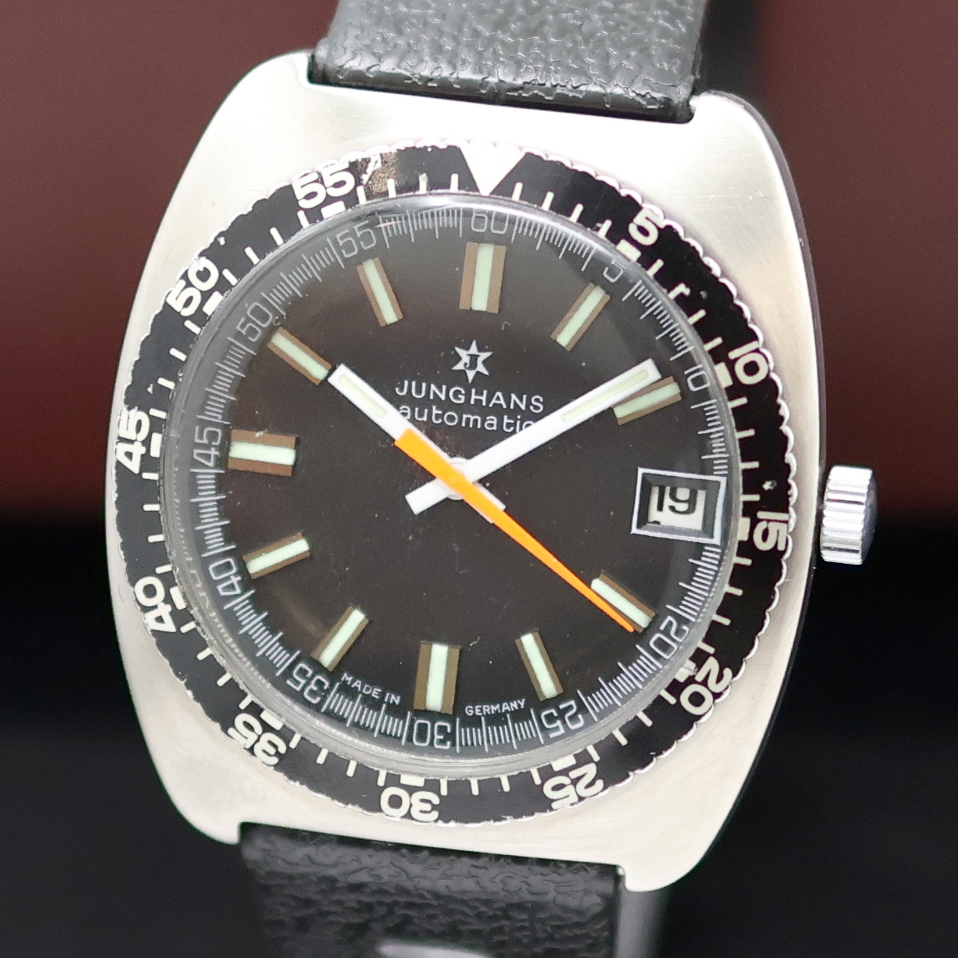 Detail a: JUNGHANS Herrenarmbanduhr, Automatik, Deutschland 1975, Edelstahlgeh. inkl. Sport Kautschukband, Boden aufgedr., Lünette m. 60er Teilung beids. ...