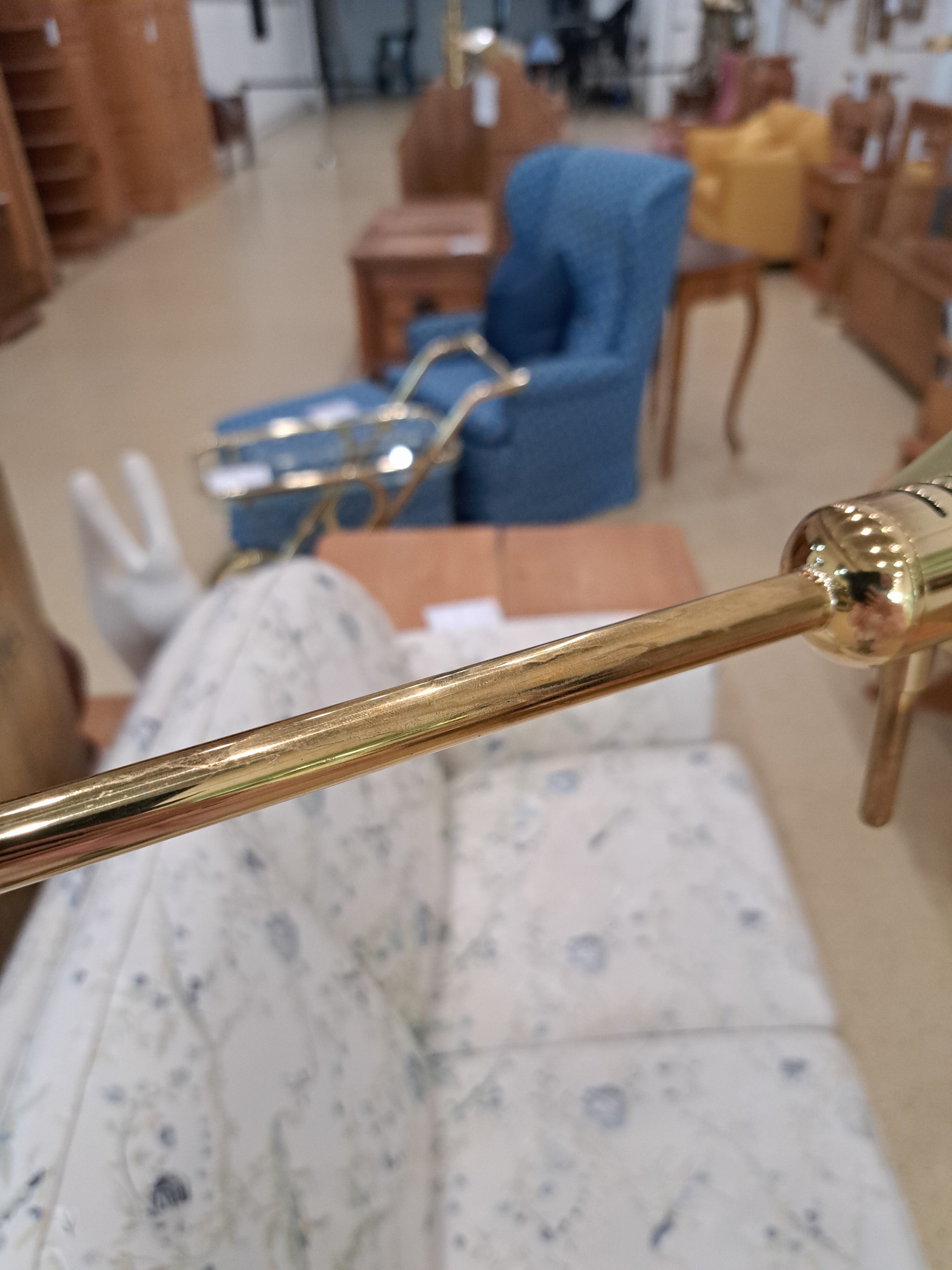Detail b: Stehlampe, 80er Jahre, Messing, mit schwenkbarer Lampe, Elektrifizierung nicht geprüft, H. ca. 102 cm