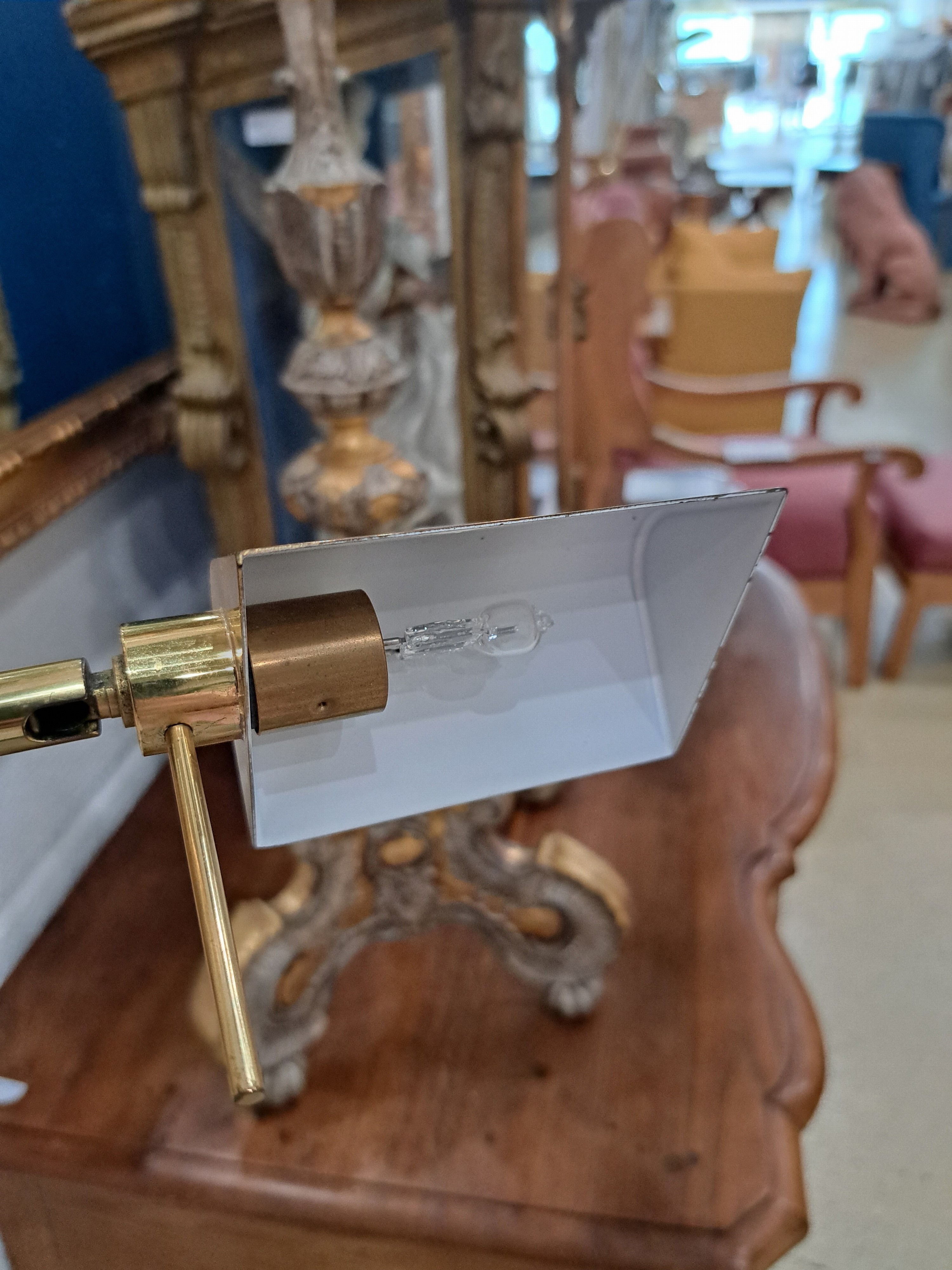 Detail c: Stehlampe, 80er Jahre, Messing, mit schwenkbarer Lampe, Elektrifizierung nicht geprüft, H. ca. 102 cm