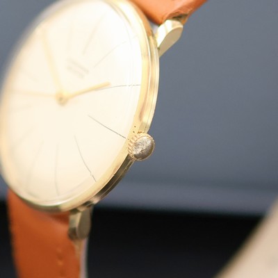 27130267c - JUNGHANS Meister Herrenarmbanduhr, Deutschland um 1964, Handaufzug, verg. Metallgeh., ...
