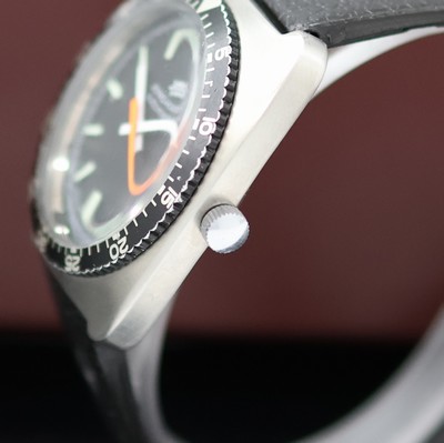 27130271c - JUNGHANS Herrenarmbanduhr, Automatik, Deutschland 1975, Edelstahlgeh. inkl. Sport ...