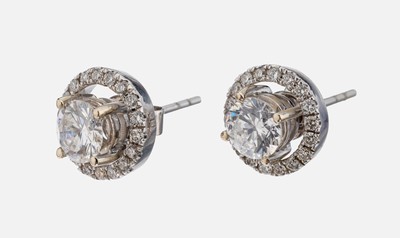 Image Paar 18 kt Gold Brillant-Ohrstecker, WG 750/000, 2 Brillanten zus. ca. 1.02 ct ...