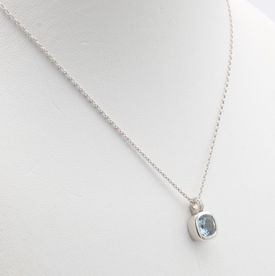 27130386a - Anhänger mit Aquamarin und Brillanten an Kette, WG 750/000, Aquamarin ca. 0.87 ct, ...