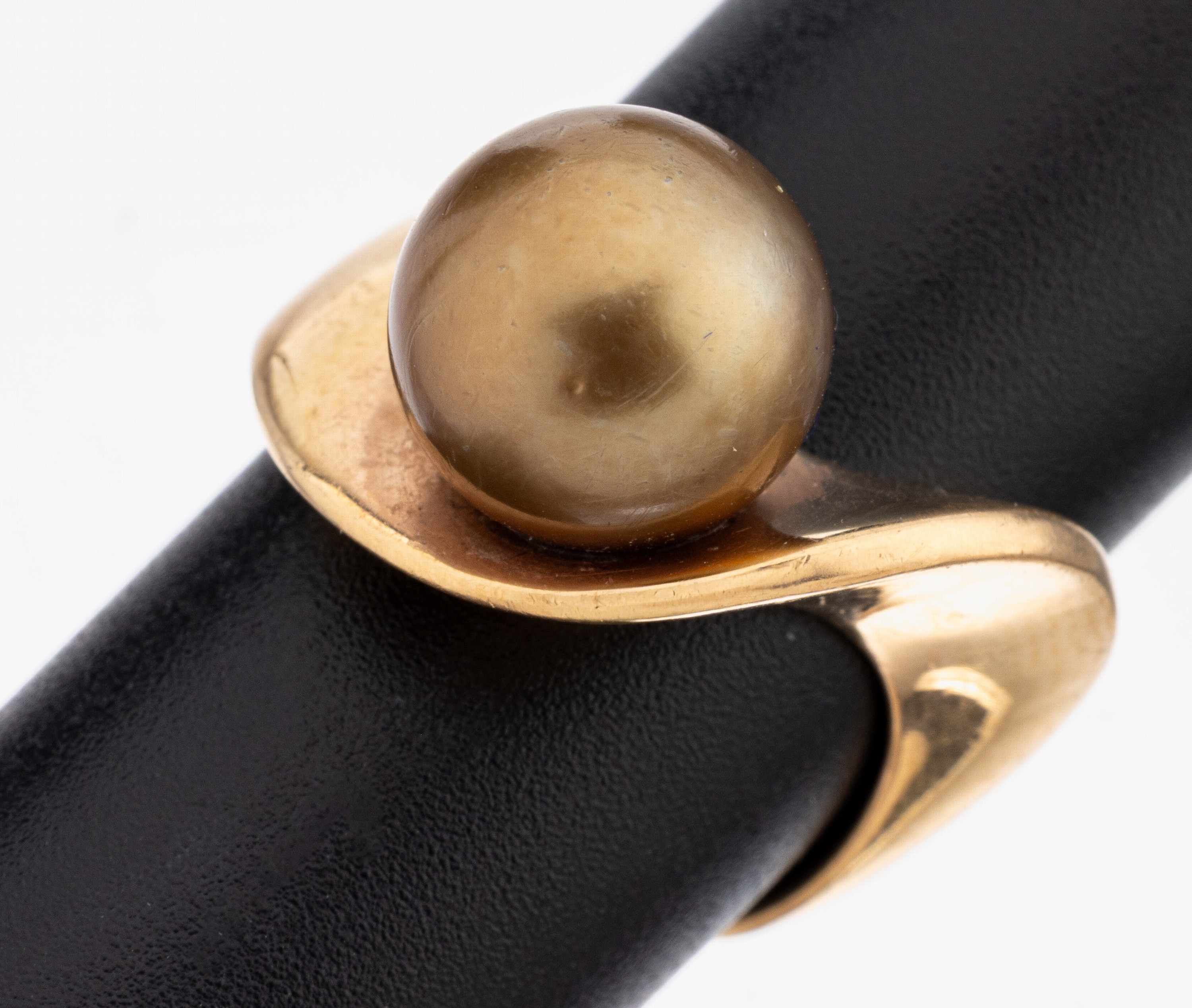 Image 27130415 - 18 kt Gold Ring Zuchtperl Ring, Rose G 750/000, wellenf. Schiene mittig mit einer ...