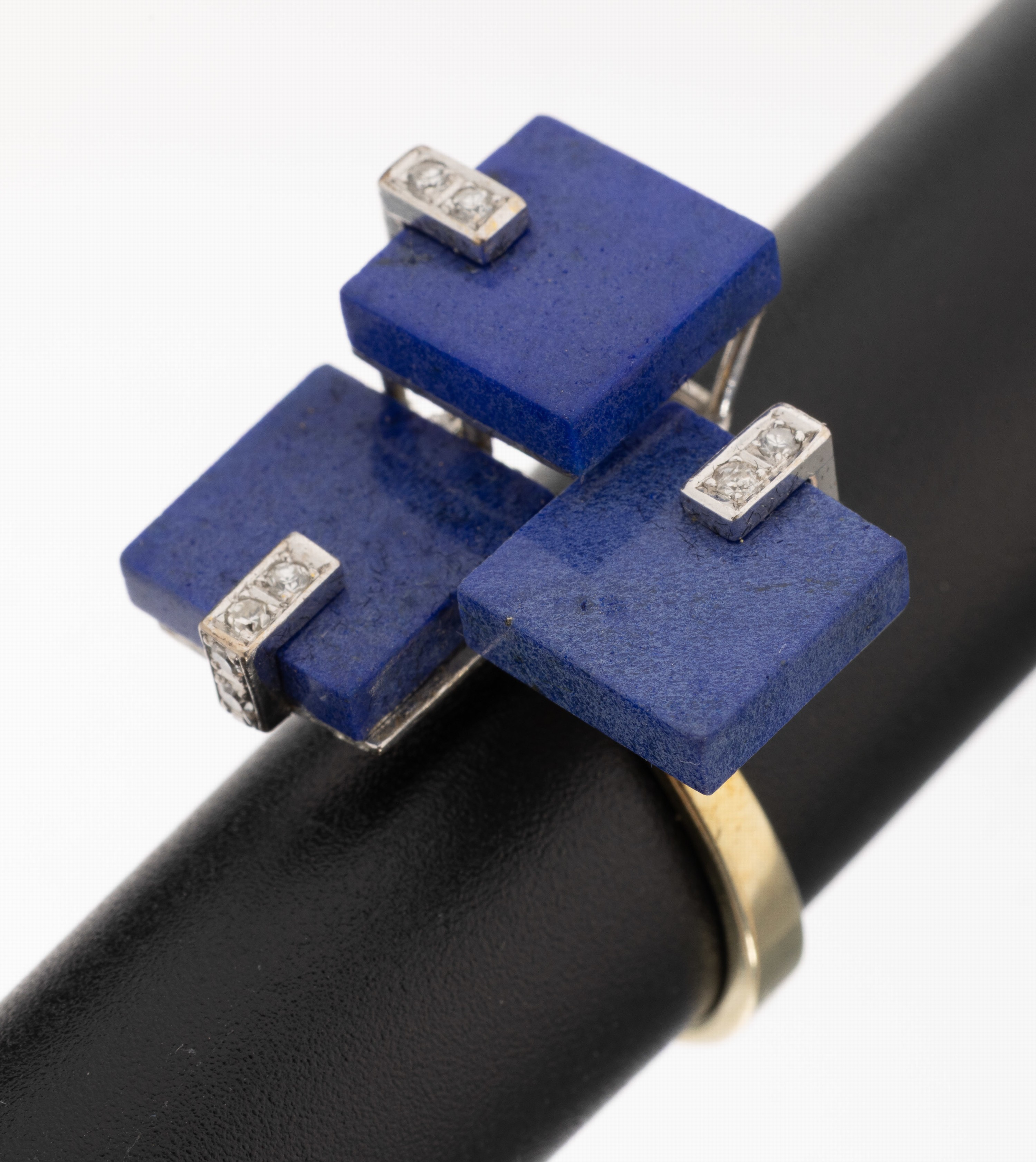 Image 27130420 - 14 kt Gold Lapislazuli-Diamant-Ring, GG/WG 585/000, ungewöhnliches Design in 3 Ebenen, ...