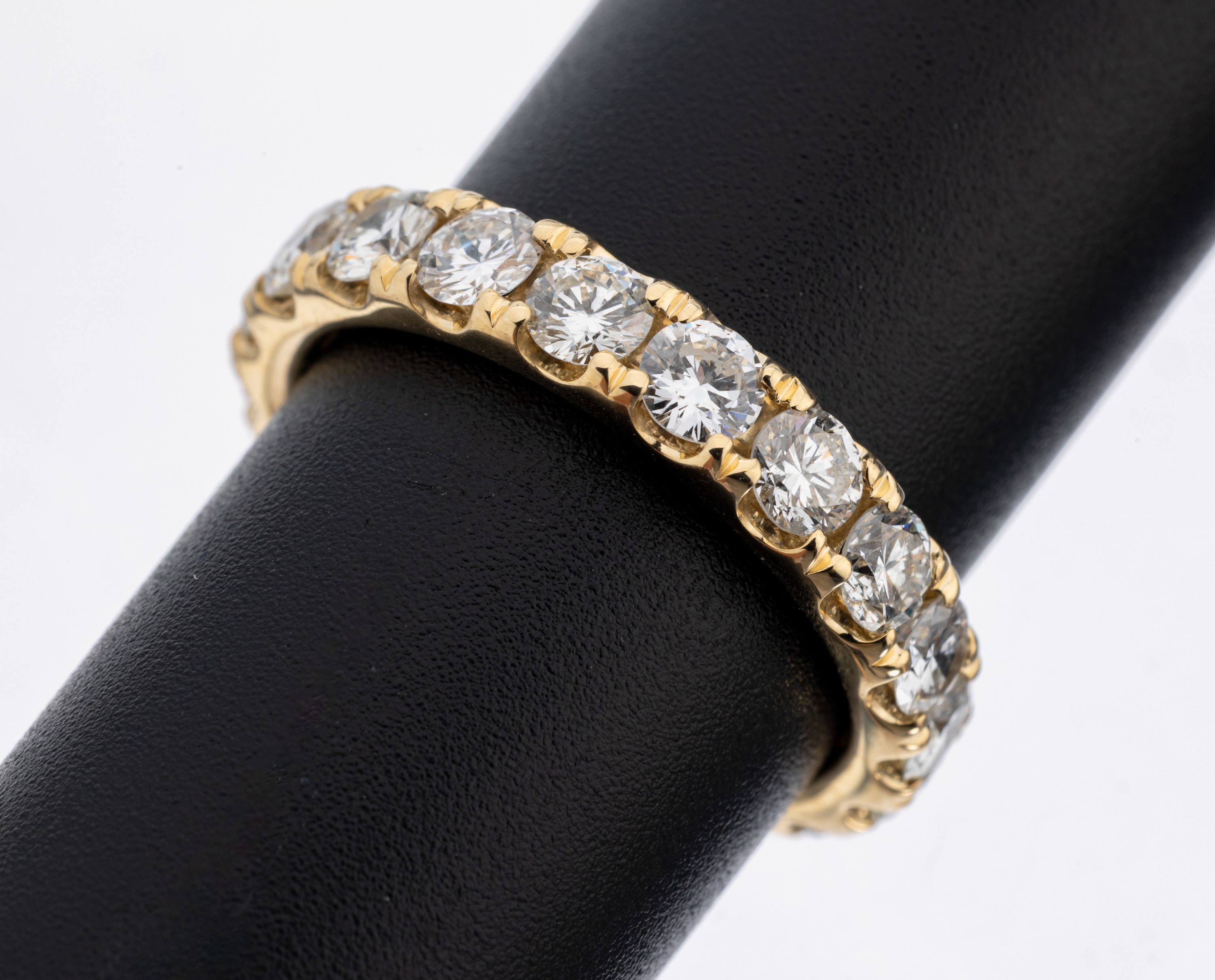 Image 27130436 - 14 kt Gold Brillant-Memoryring, GG 585/000,19 Brillanten zus. ca. 2.79 ct (grav.) ...