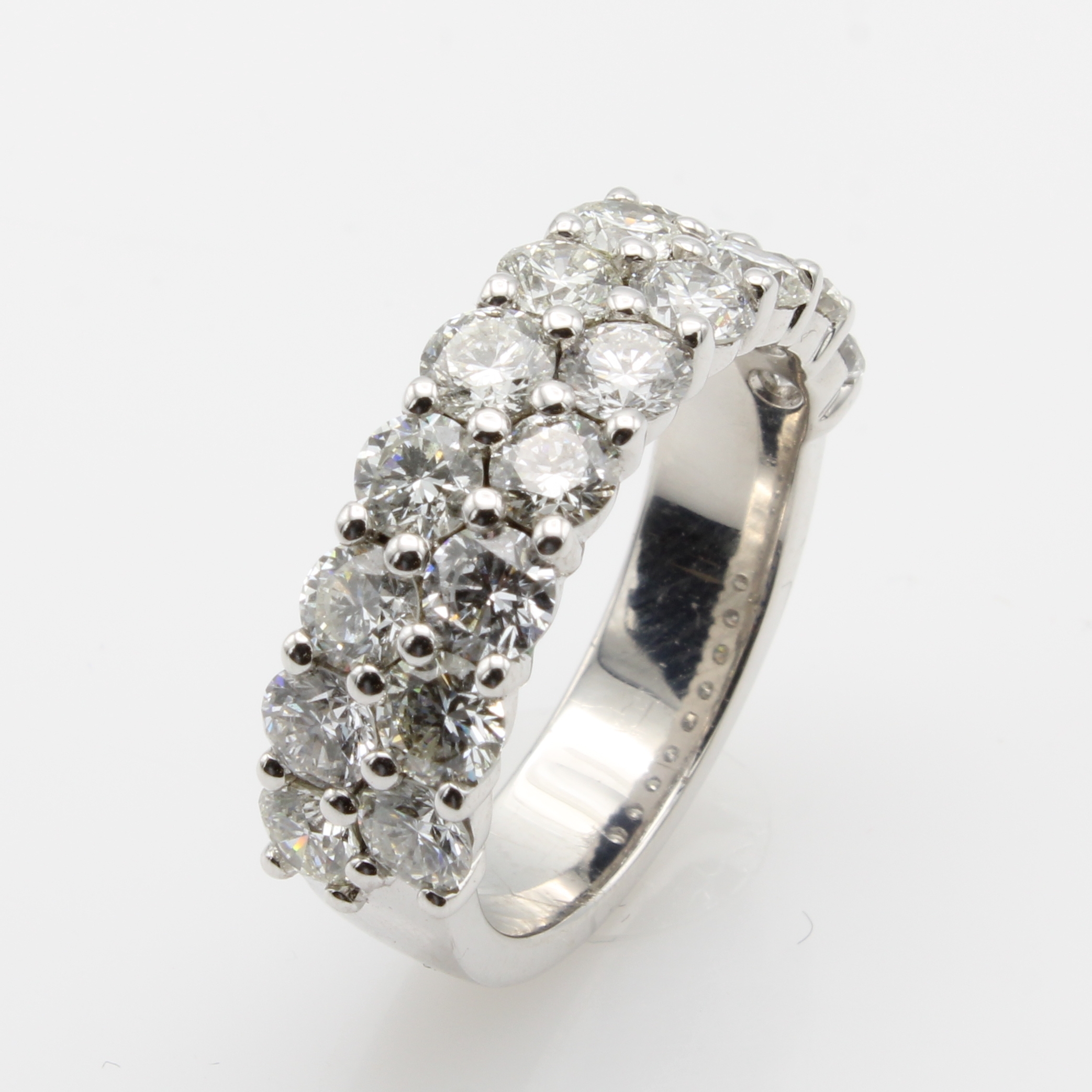 Image 27130437 - Ring mit Brillanten, WG 750/000, 18 Brill. in 2 Reihen gefaßt zus. ca. 2.96 ct ...