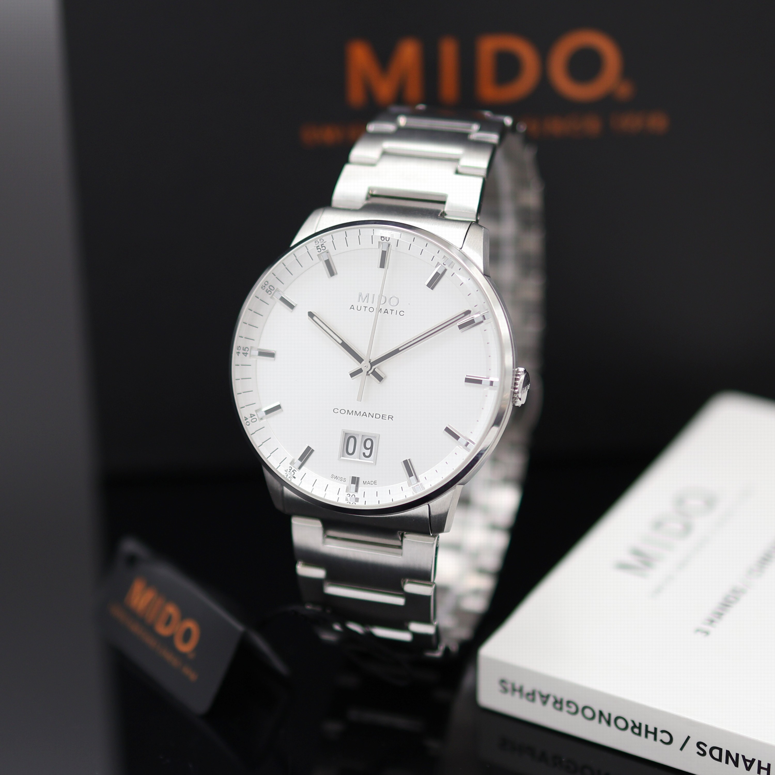 Image 27130544 - MIDO Commander Big Date ungetragene Herrenarmbanduhr Referenz M021.626.11.031.00, ...