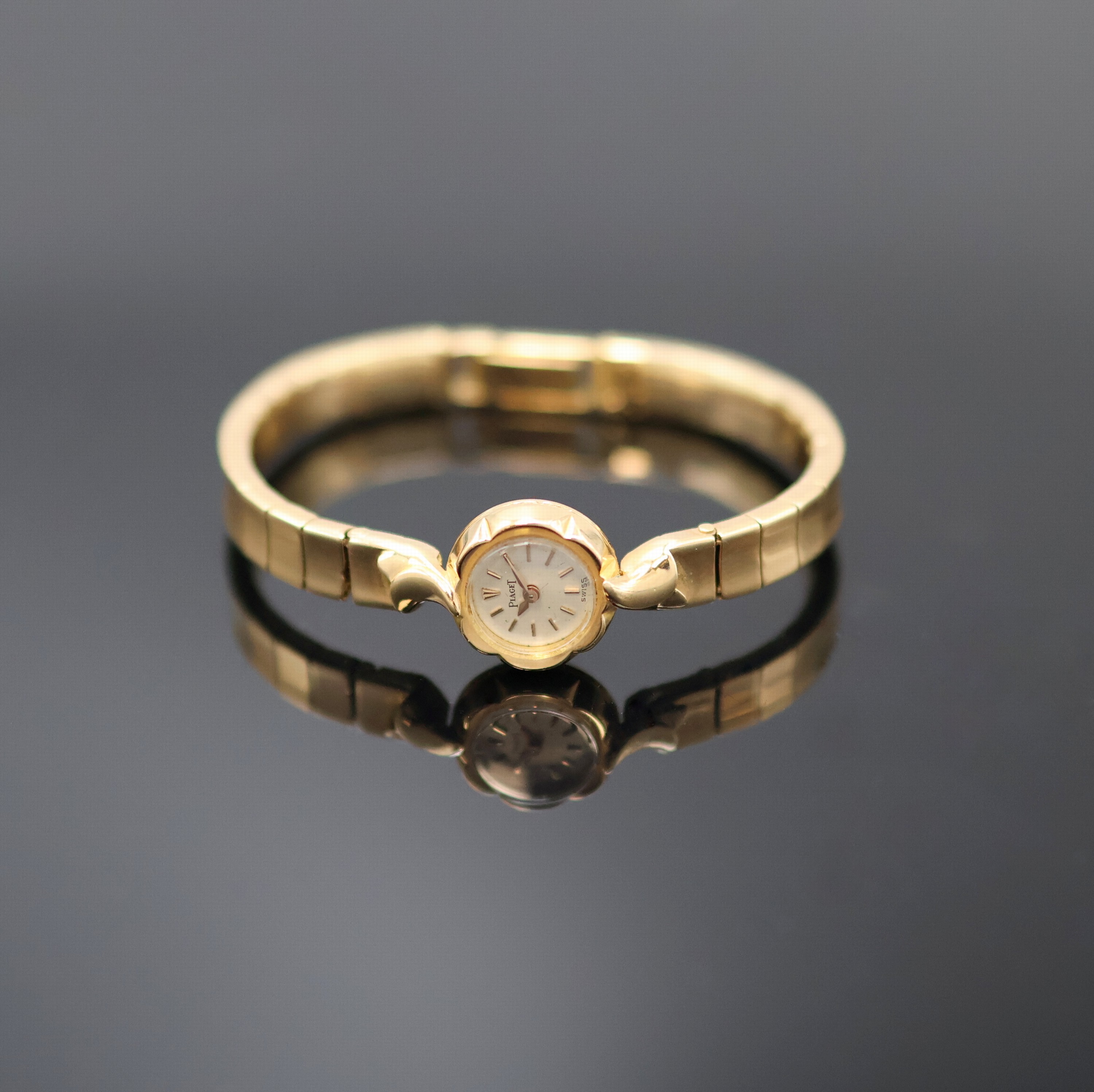 Image 27130586 - PIAGET Backwinder Damenarmbanduhr in RoseG 750/000, Handaufzug, Schweiz / Frankreich um ...