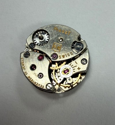 27130586d - PIAGET Backwinder Damenarmbanduhr in RoseG 750/000, Handaufzug, Schweiz / Frankreich um ...