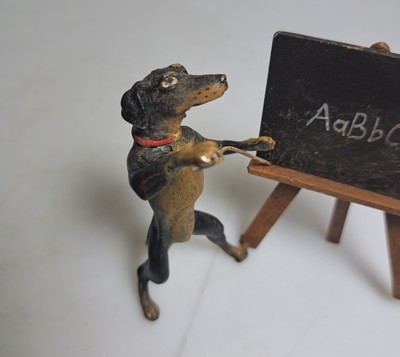 27130592c - Wiener Bronze, Dackel als Lehrer an der Tafel, sign. Wasserkrug, bunt staffiert, ca. ...
