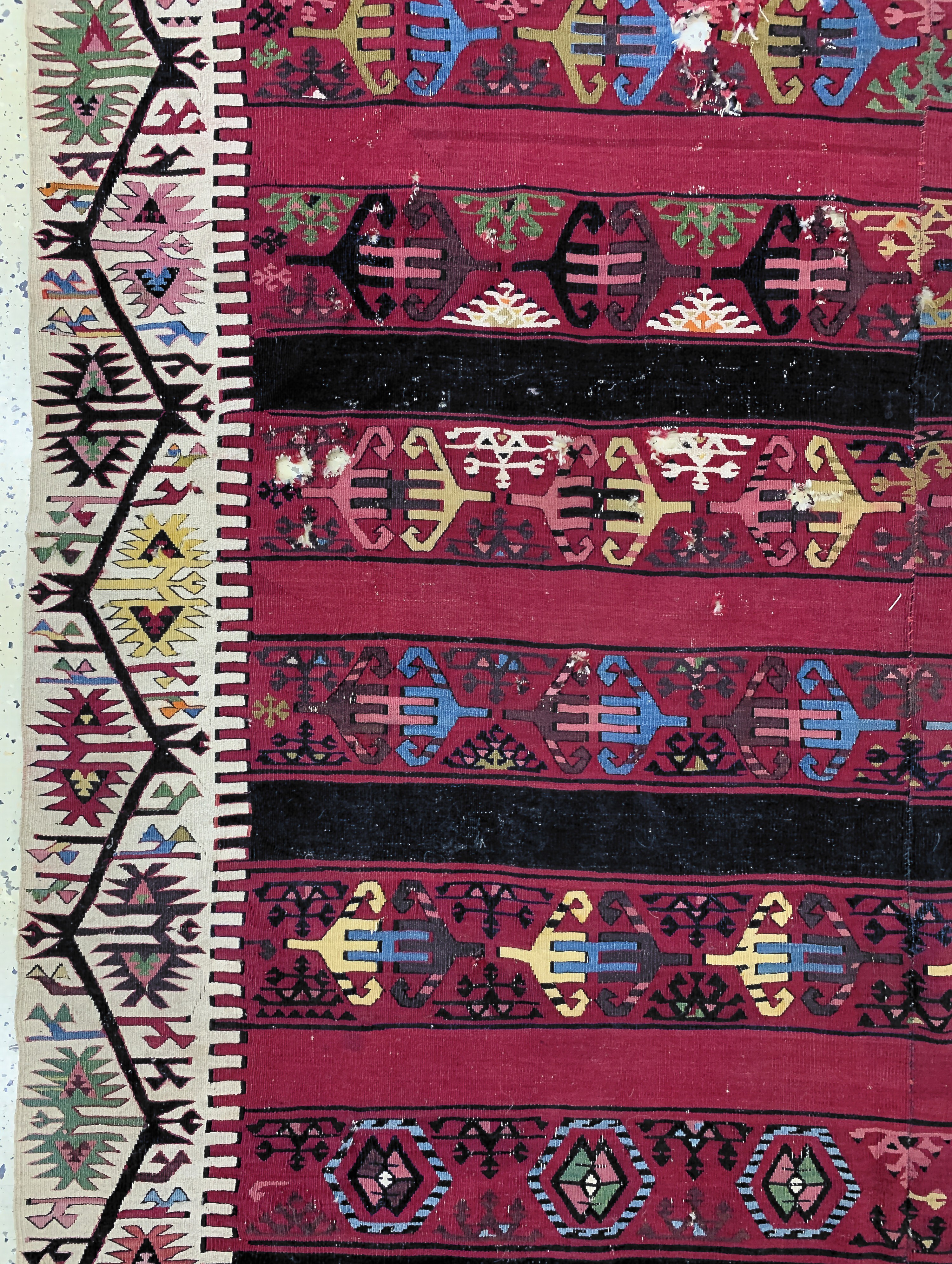 Detail c: "Reyhanli"Kelim antik, Türkei, um 1900, Wolle auf Wolle, ca. 445 x 170 cm, EHZ: 4, (mehrere Löcher)