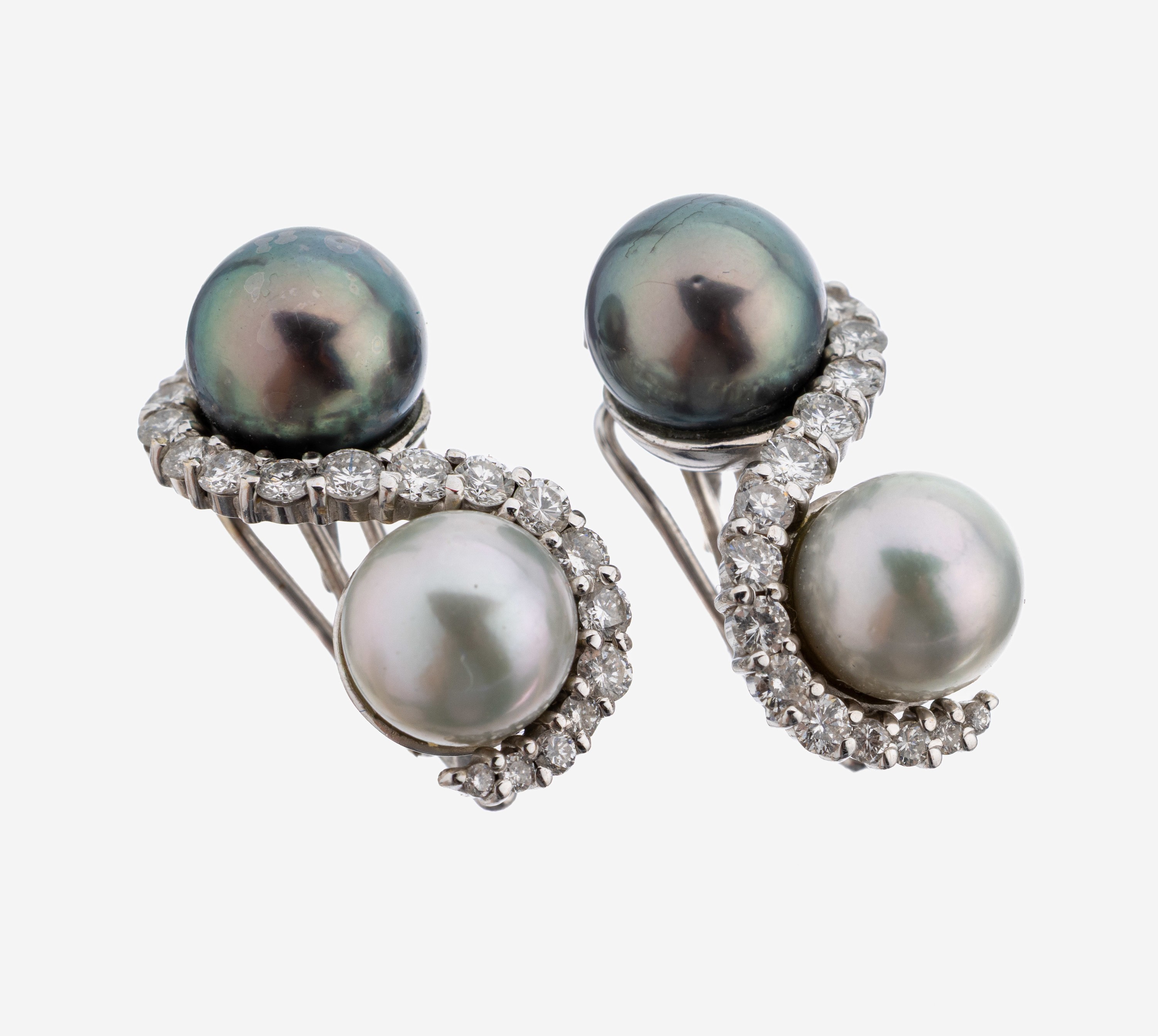 Image 27130614 - Pair of 18 kt gold brilliant-pearl-earrings , WG 750/000 tested, swung design, 40 ...