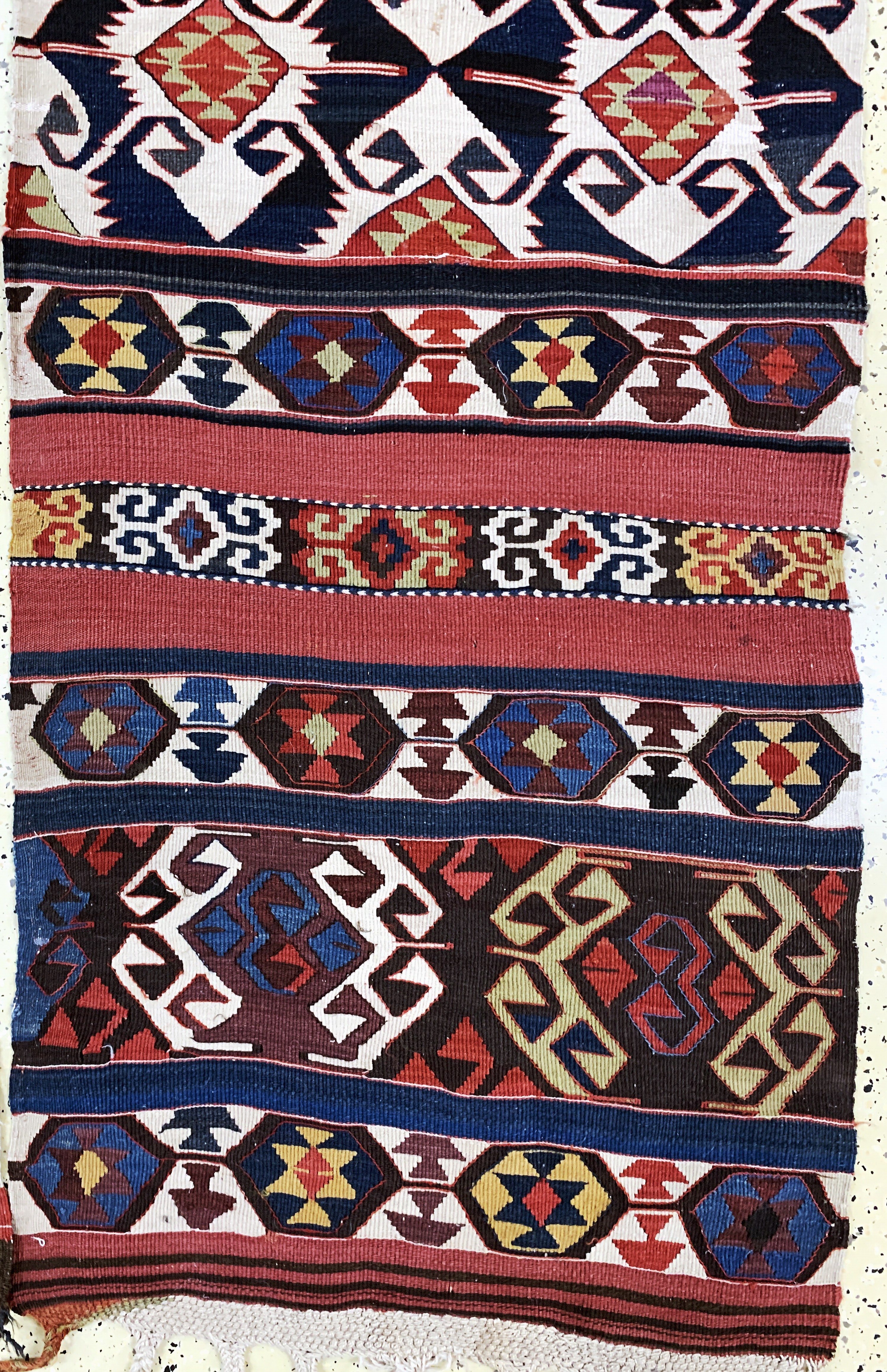 Detail h: Konya Kelim antik, Türkei, 19.Jhd, Wolle auf Wolle, ca. 390 x 155 cm, Zwei getrennte Bahnen, EHZ: 2(kleine restaurierungen).