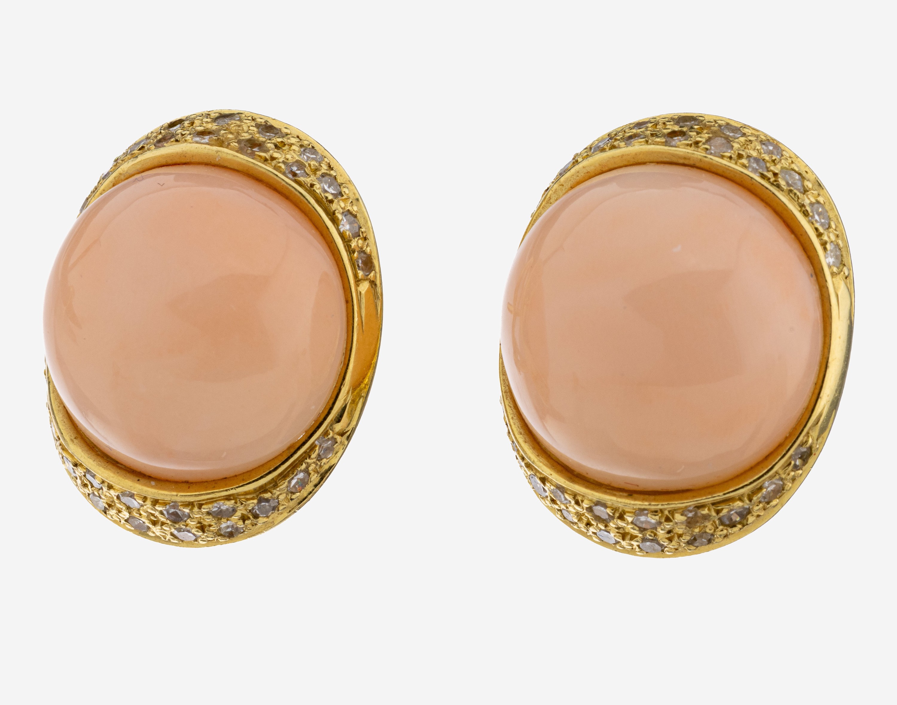 Image 27130632 - Paar 18 kt Gold Korallen-Diamant-Ohrstecker, GG 750/000 gepr., mittig ...