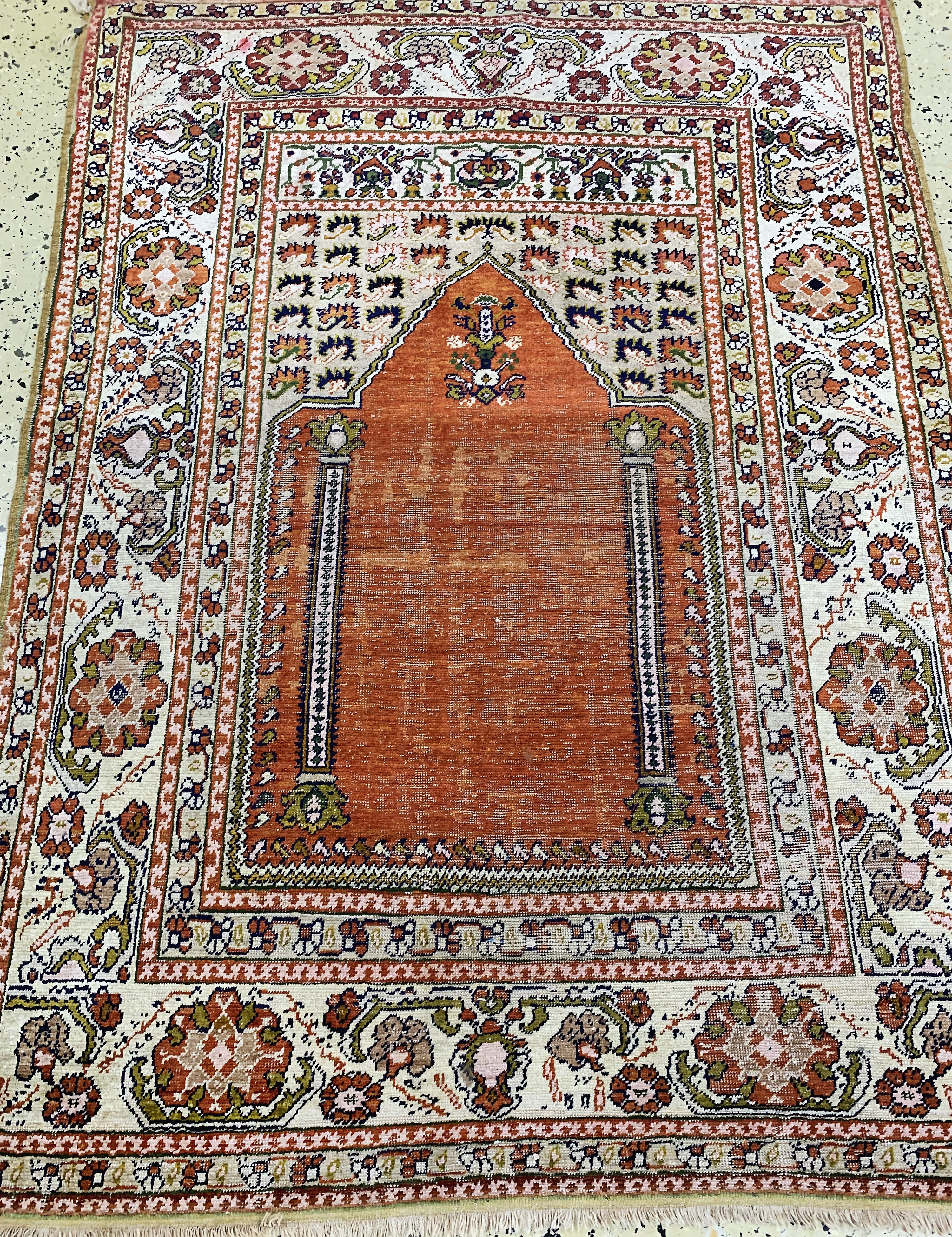 Detail d: Giordes antik, Türkei, um 1900, merzerisierte Baumwolle, ca. 155 x 110 cm, EHZ: 3(restauriert).