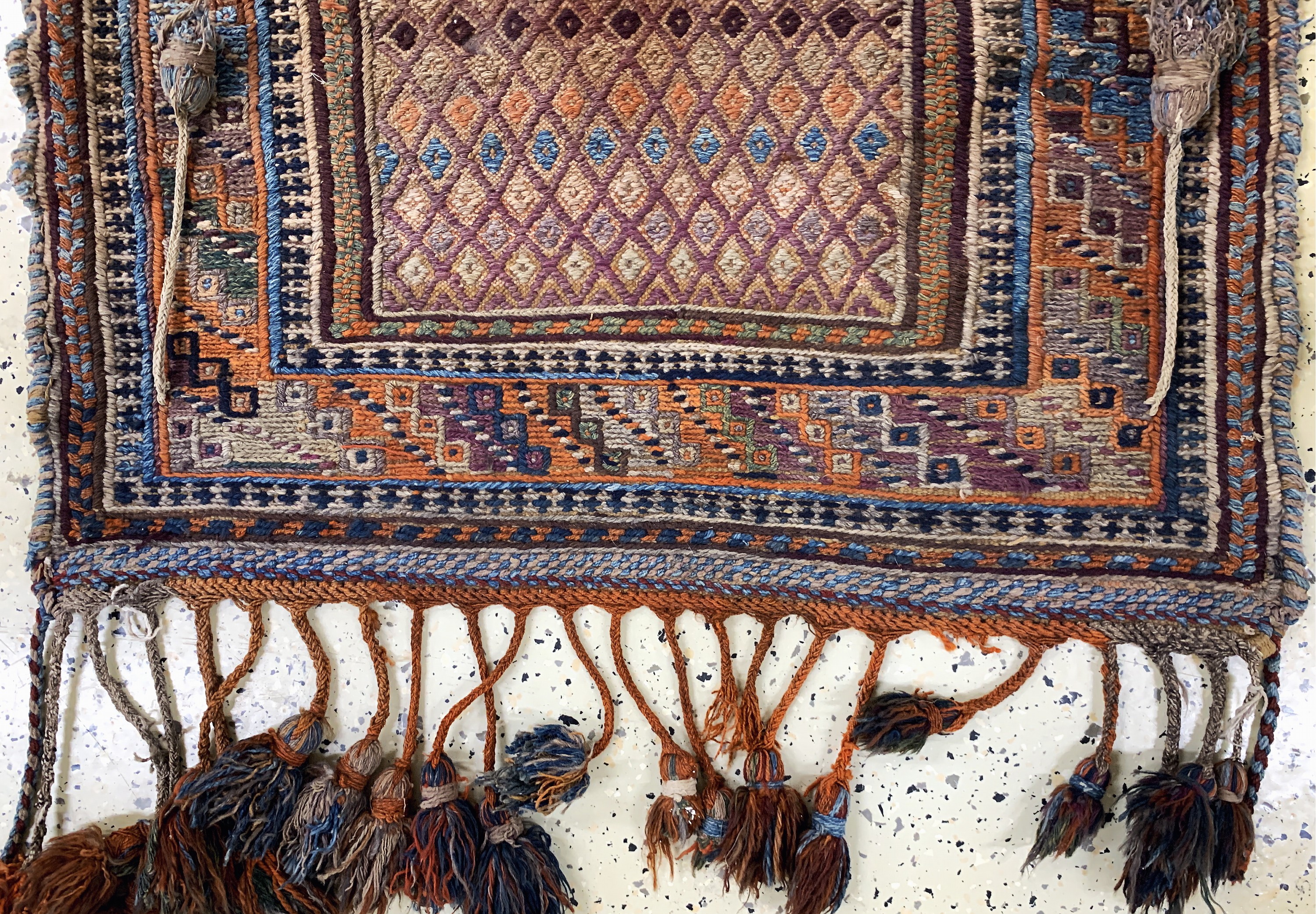Detail b: Rukorsi antik, Persien, um 1900, Wolle auf Wolle, ca. 100 x 89 cm, EHZ: 2