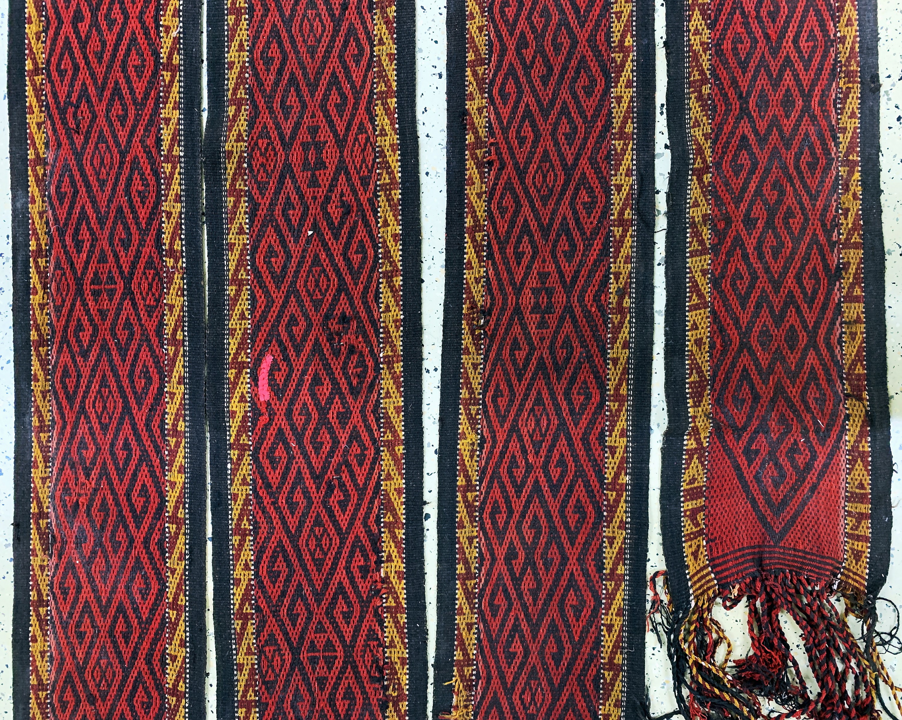 Detail d: Zeltband, Turkmenistan, Anfang 20.Jhd, Wolle auf Wolle, ca. 1500 x 30 cm, EHZ: 2-3