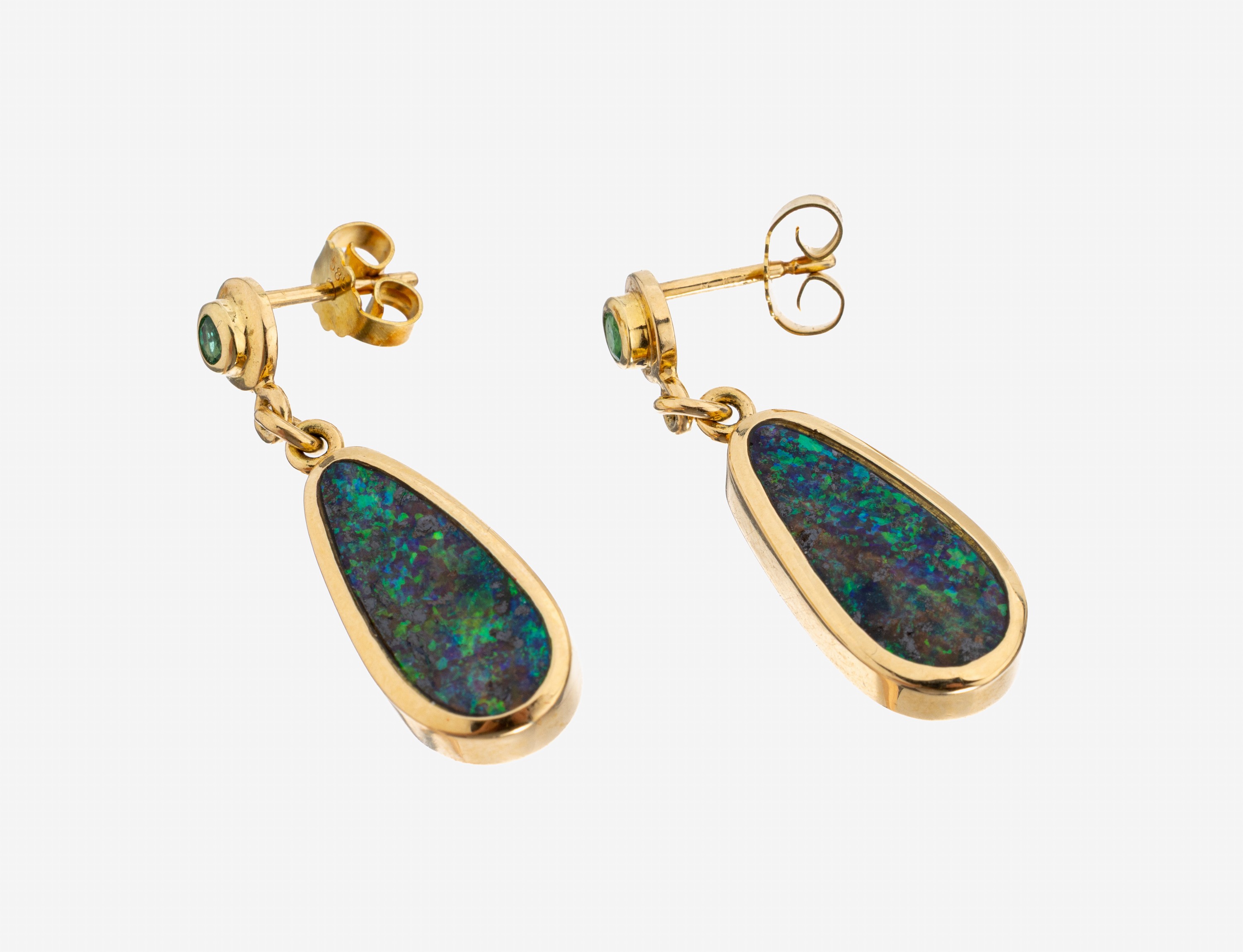 Image 27130696 - Paar 14 kt Gold Smaragd-Opal-Ohrstecker, GG585/000, 2 rundfacett. Smaragde zus. ca. ...