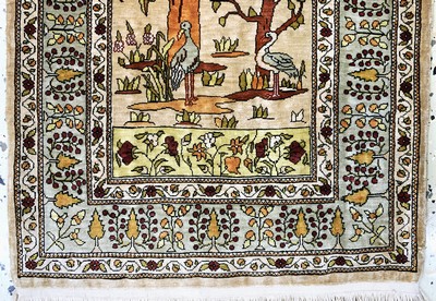27130665b - Hereke Seide fein, Türkei, Mitte 20.Jhd, reine Naturseide, ca. 60 x 42 cm, ca. 1,0 ...