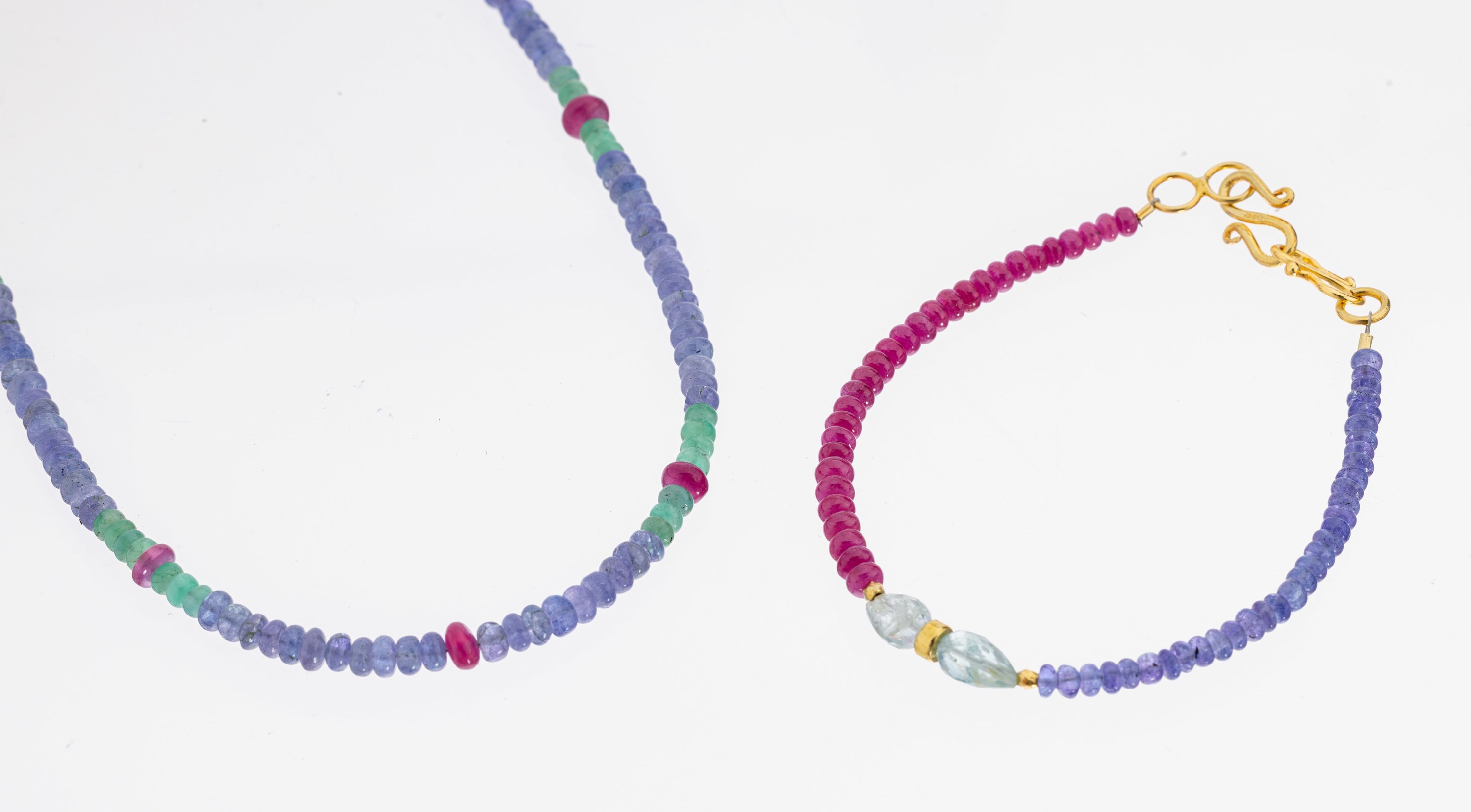 Image 27130845 - Farbstein-Set, best. aus: Collier und Armband, Rondelle aus Tansaniten, Rubinen und ...