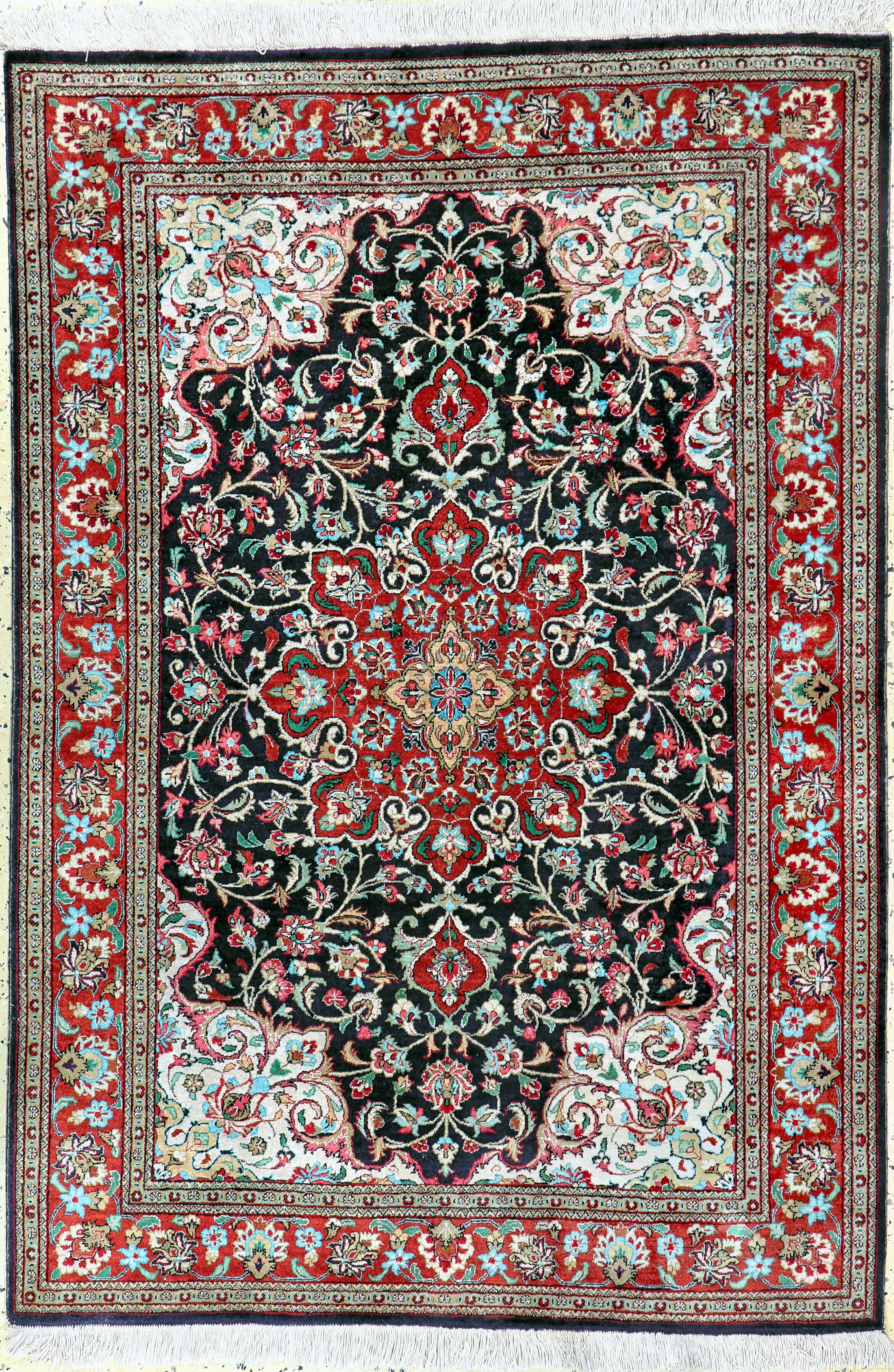 Image 27130979 - Ghom Seide, Persien, Mitte 20.Jhd, reine Naturseide, ca. 150 x 103 cm, EHZ: 2 ...