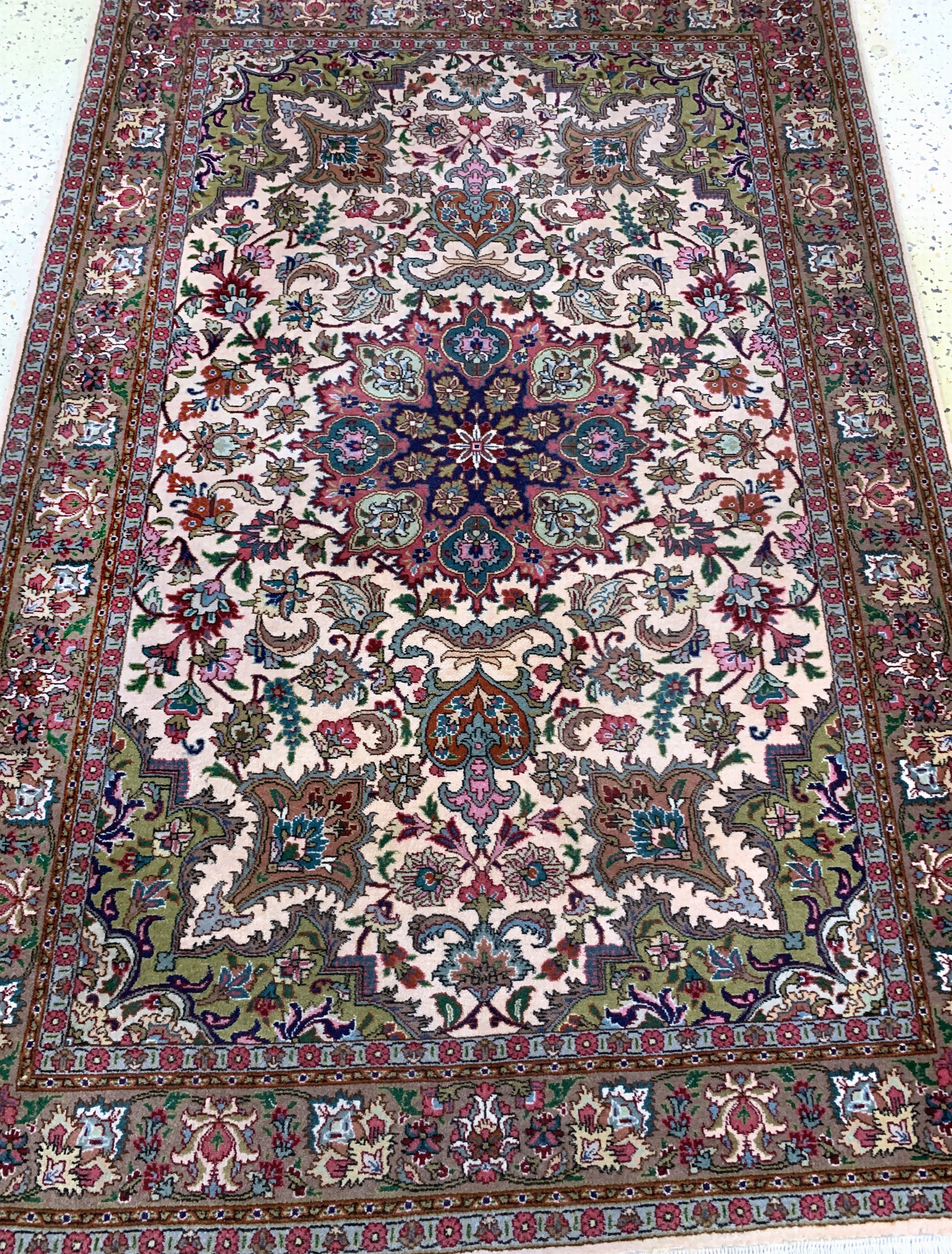 Detail d: Täbriz fein(50 Raj), Persien, Mitte 20.Jhd,Korkwolle auf Baumwolle, ca. 151 x 101 cm, ca.500.000 Kn/qm, EHZ: 2