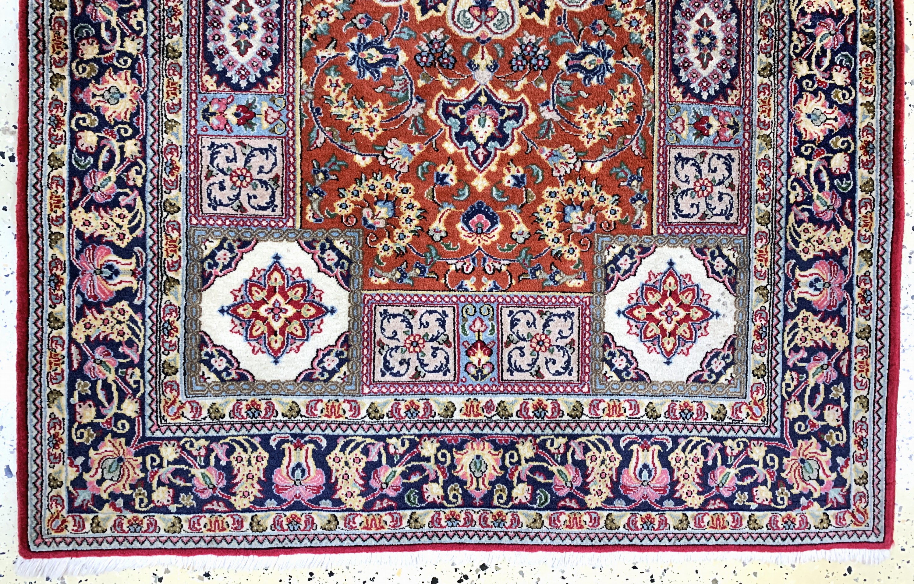 Detail c: Ghom Kork fein, Persien, Mitte 20.Jhd, Korkwolle auf Baumwolle, ca. 178 x 120 cm, EHZ: 2